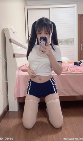 Bangni邦尼 NO.010 微密圈02期 [52P9V 379MB]_第2集