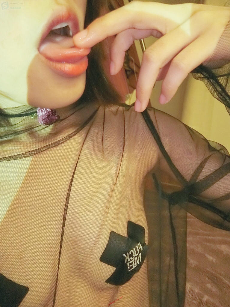 布丁大法 NO.001 黑丝 [103P4V 1.45GB]_第1集