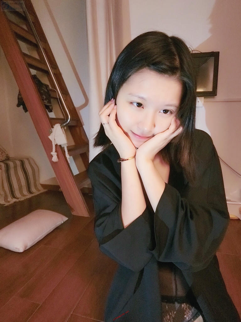 布丁大法 NO.001 黑丝 [103P4V 1.45GB]_第1集