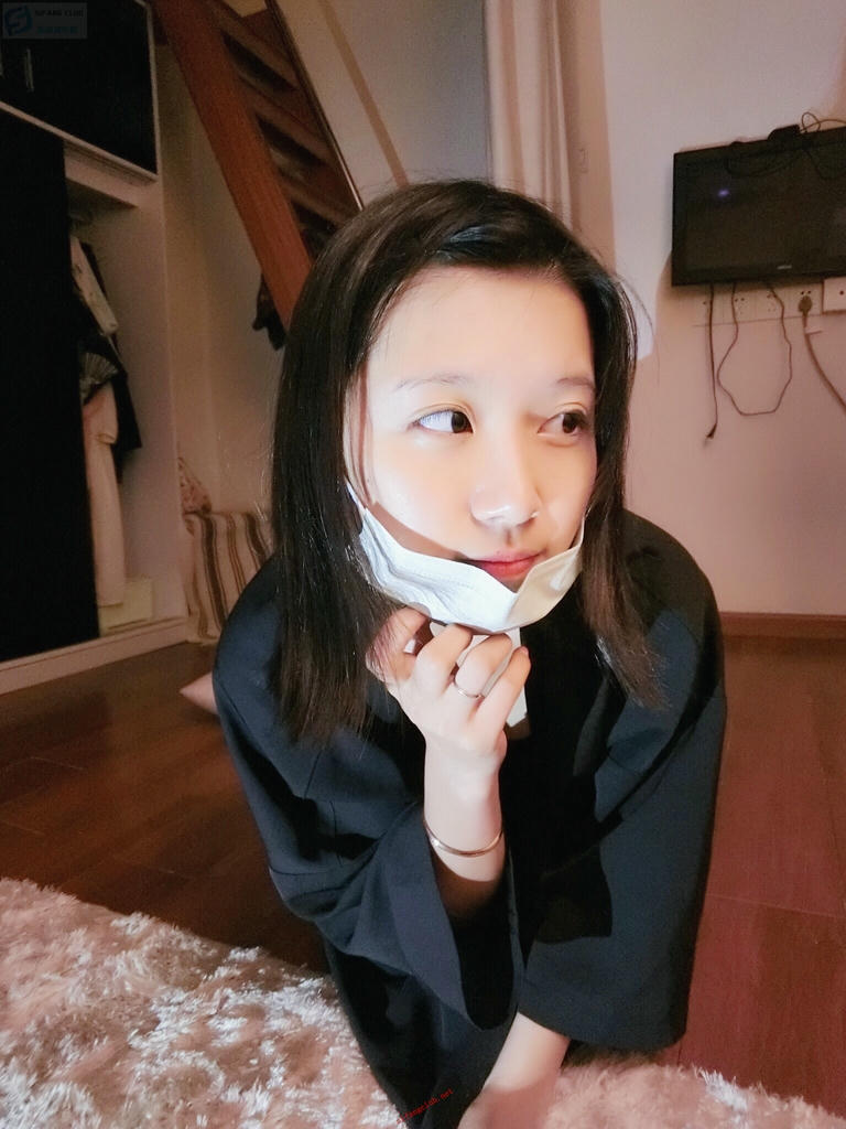 布丁大法 NO.001 黑丝 [103P4V 1.45GB]_第1集