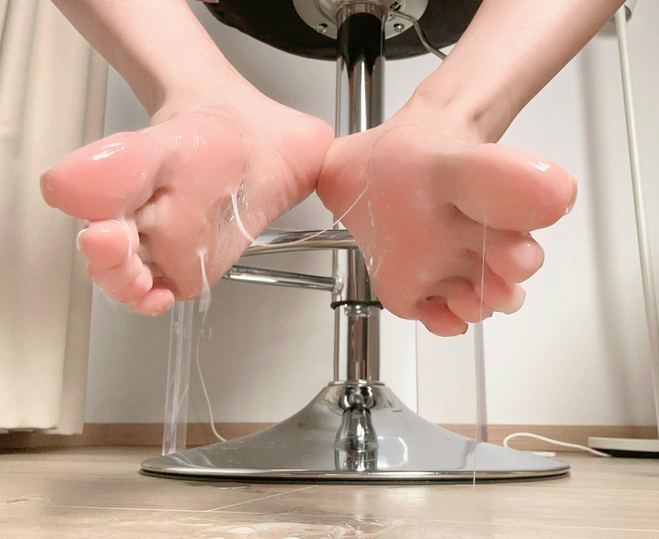 布丁大法 NO.090 Perohub 10月份合集 [268P18V 1.33GB]-10诱人的湿裸足_第1集