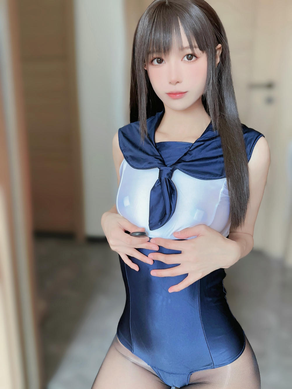 布丁大法 NO.059 无内黑丝蜜臀美腿 蓝色连体泳 [95P+6V／853MB]_第1集