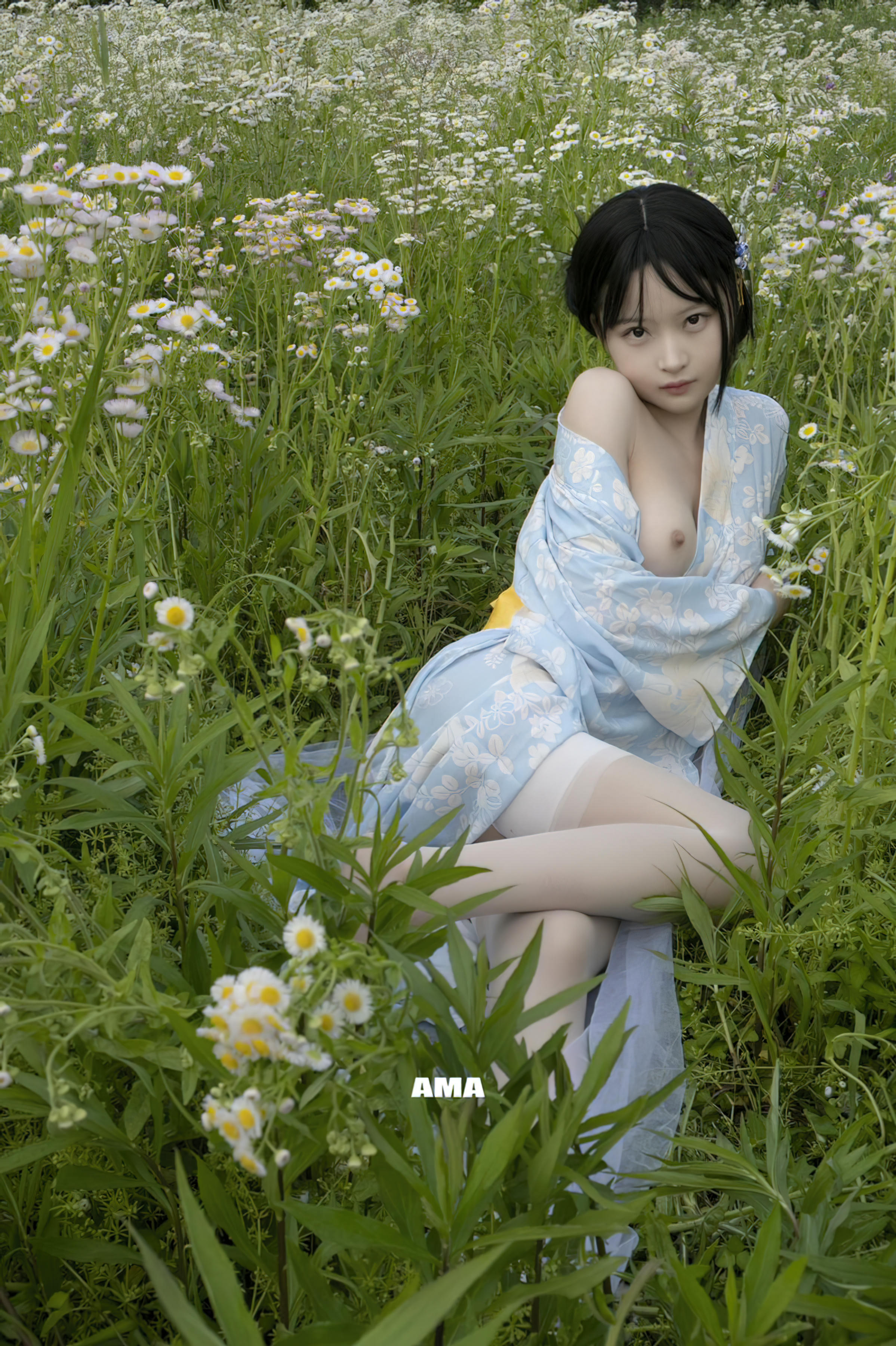 白莉爱吃巧克力 NO.000 马甲xiaoze2022 [195P1V 3.40GB]-NO.02 花海和服 [18p]_第1集