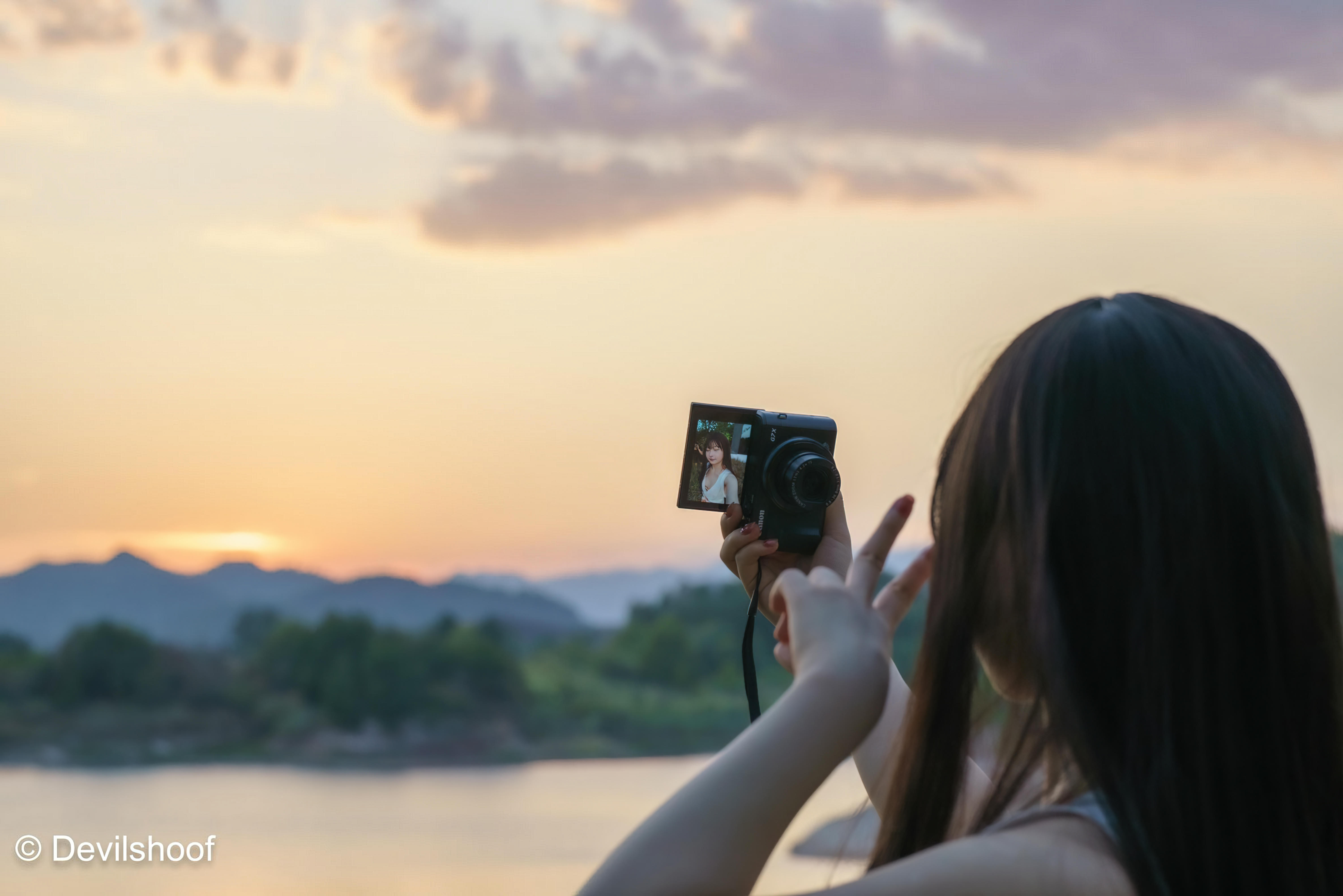 白莉爱吃巧克力 NO.000 马甲xiaoze2022 [195P1V 3.40GB]-NO.23 千岛湖 [16p]_第1集