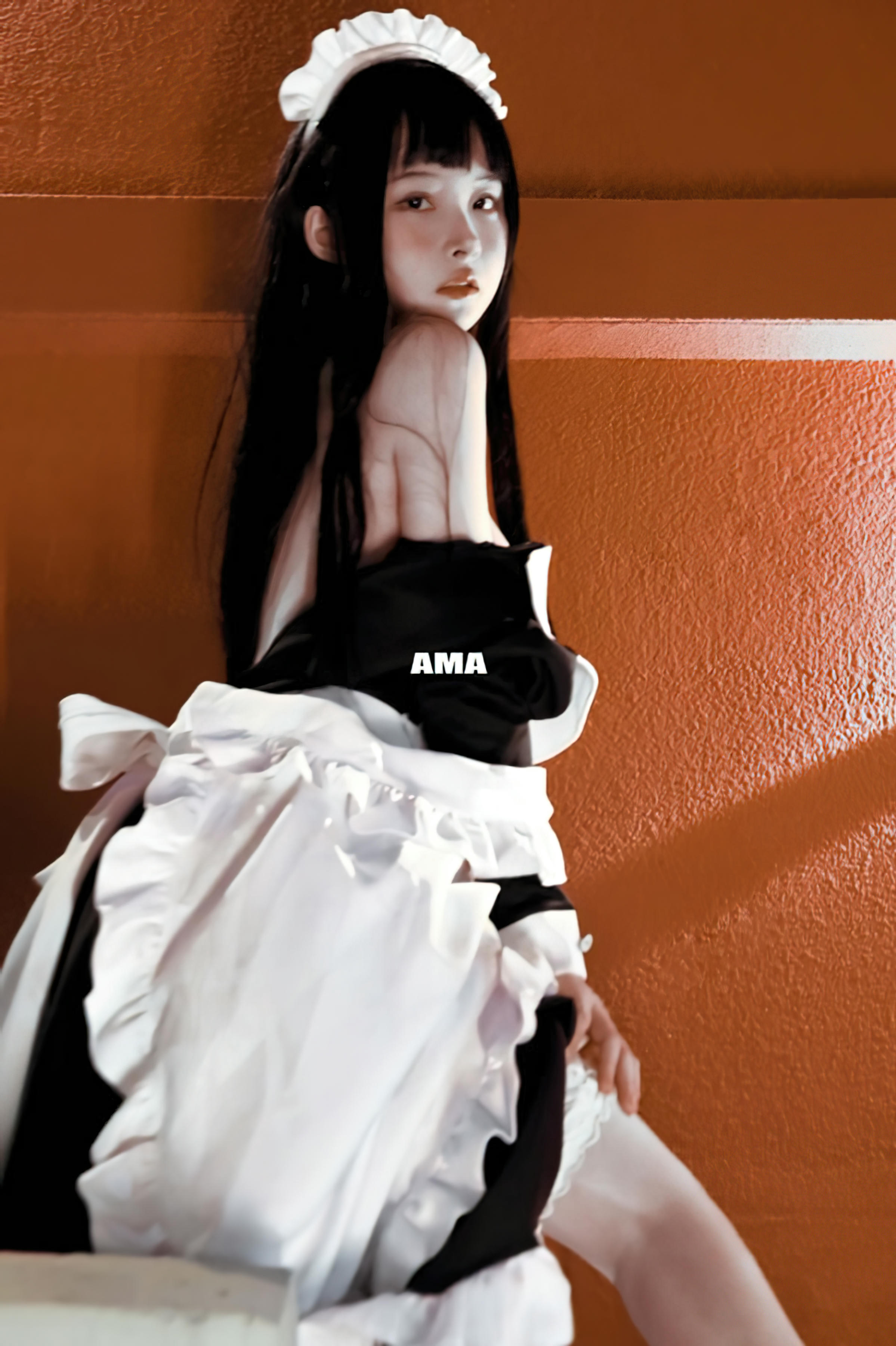 白莉爱吃巧克力 NO.000 马甲xiaoze2022 [195P1V 3.40GB]-NO.03 私房女仆 [25p]_第2集