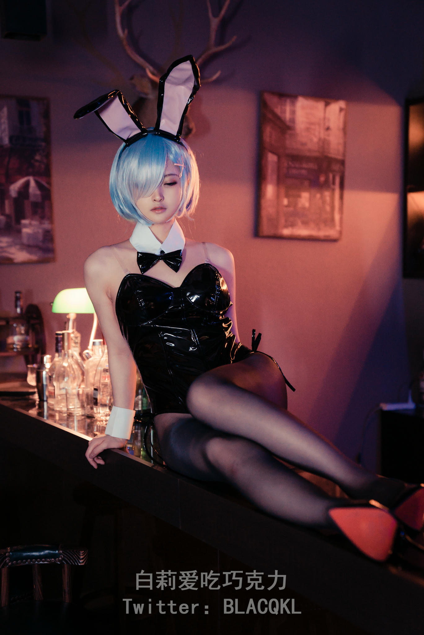 白莉爱吃巧克力 NO.003 雷姆 兔女郎 [71P 663MB]_第2集