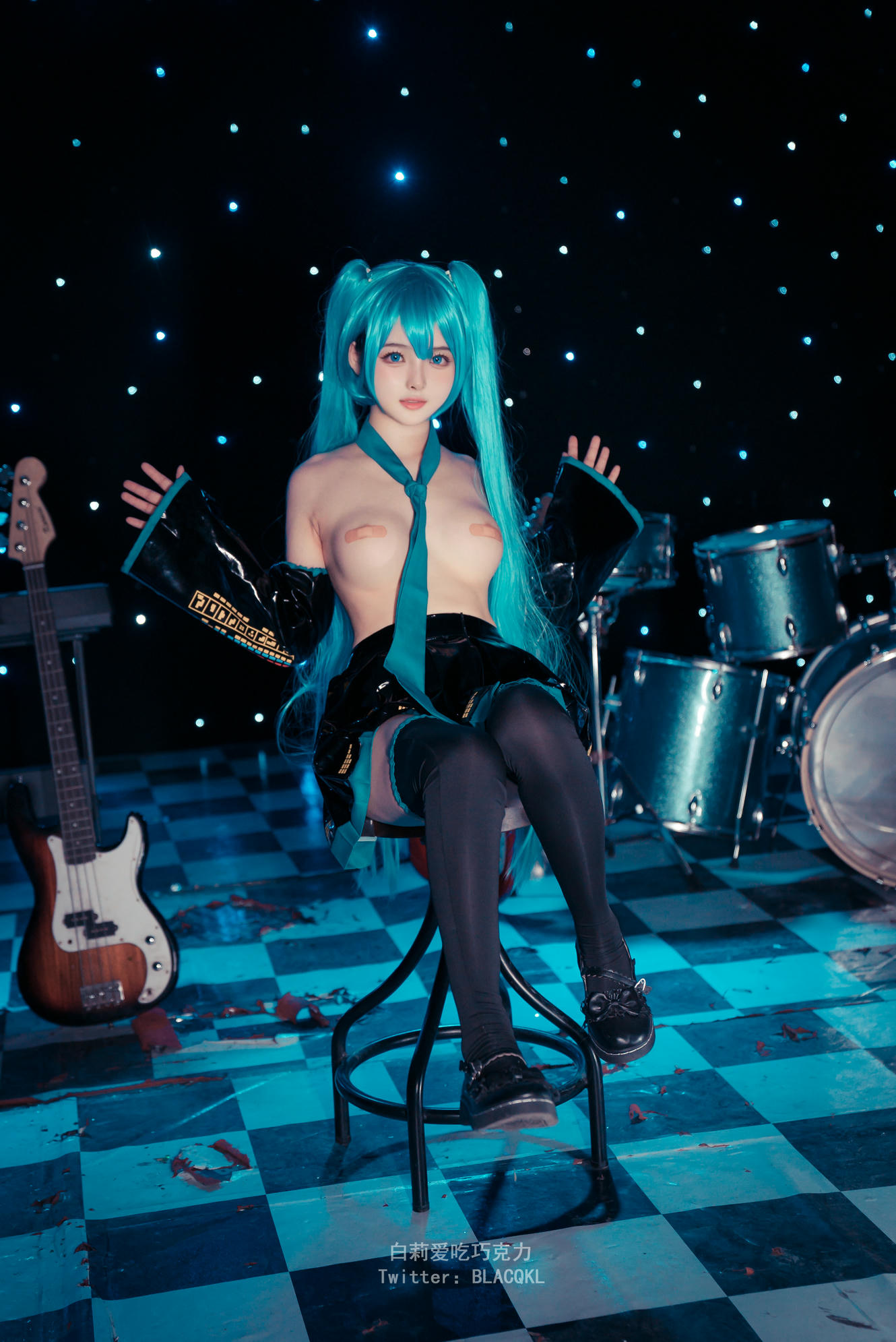 白莉爱吃巧克力 NO.004 miku [102P-901MB]_第3集