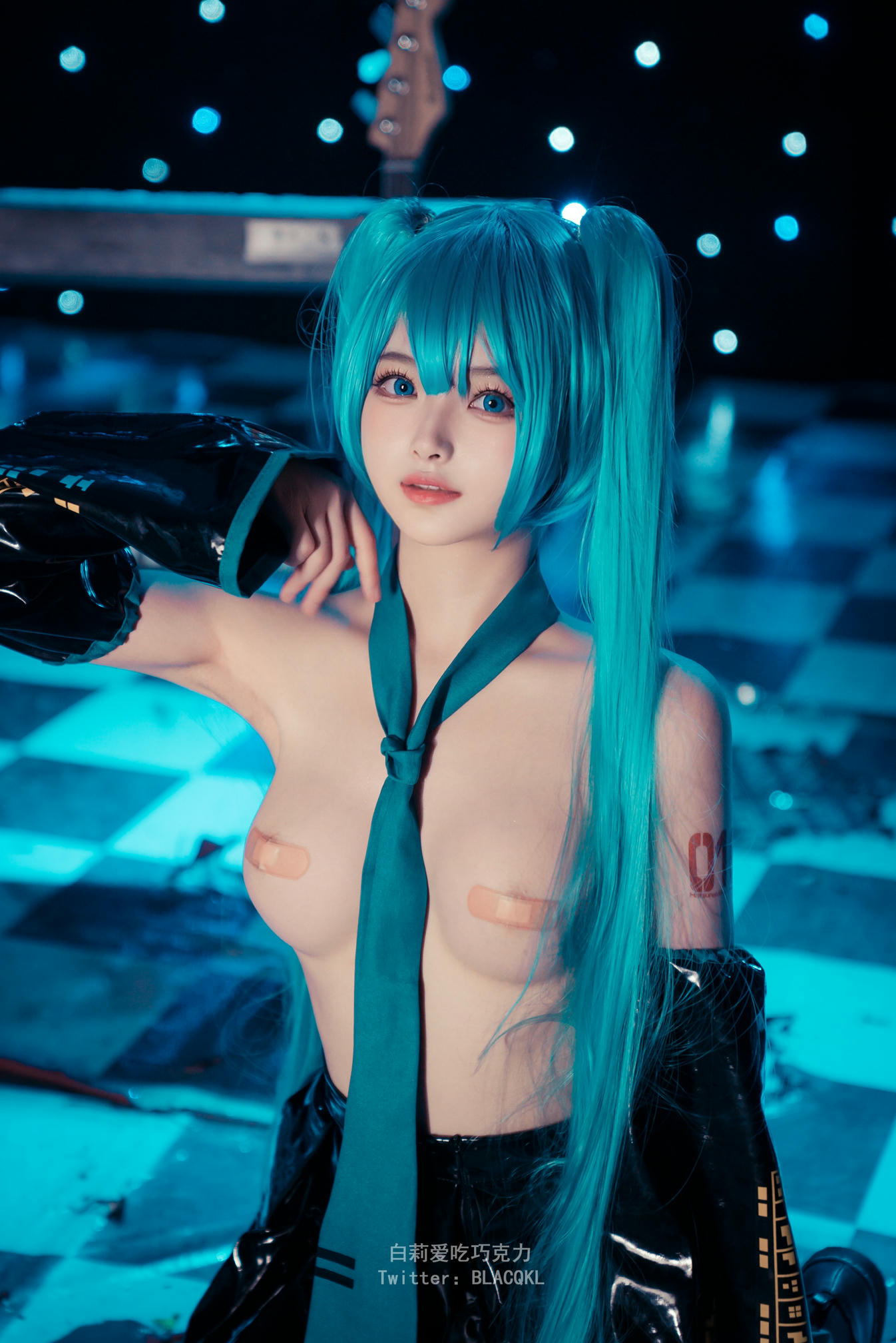 白莉爱吃巧克力 NO.004 miku [102P-901MB]_第3集