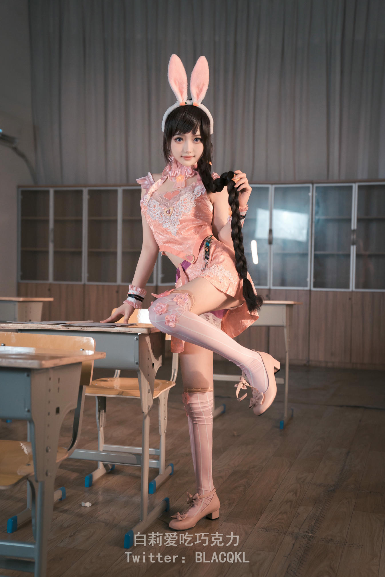 白莉爱吃巧克力 NO.005 小舞 [90P-565MB]_第1集