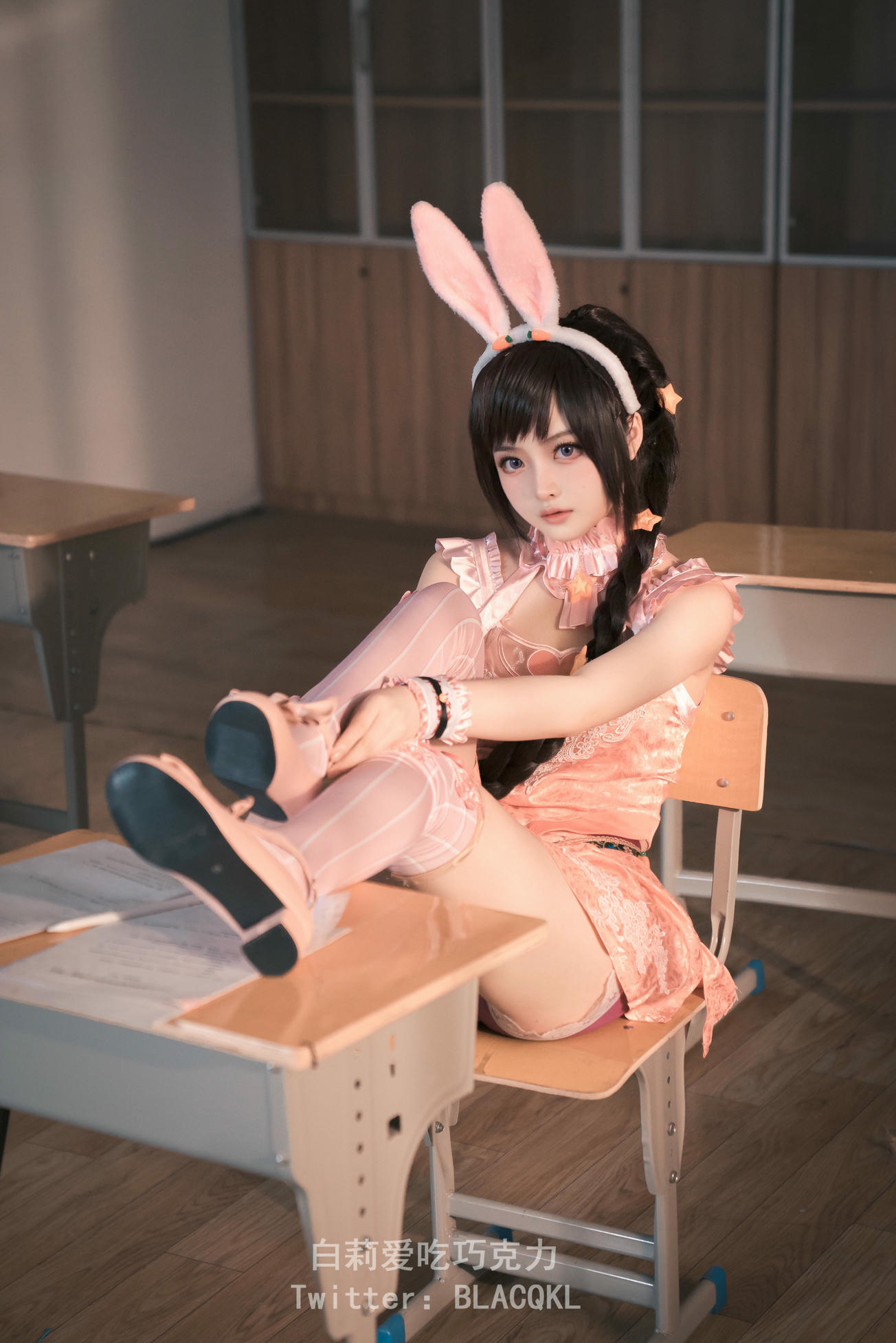 白莉爱吃巧克力 NO.005 小舞 [90P-565MB]_第1集