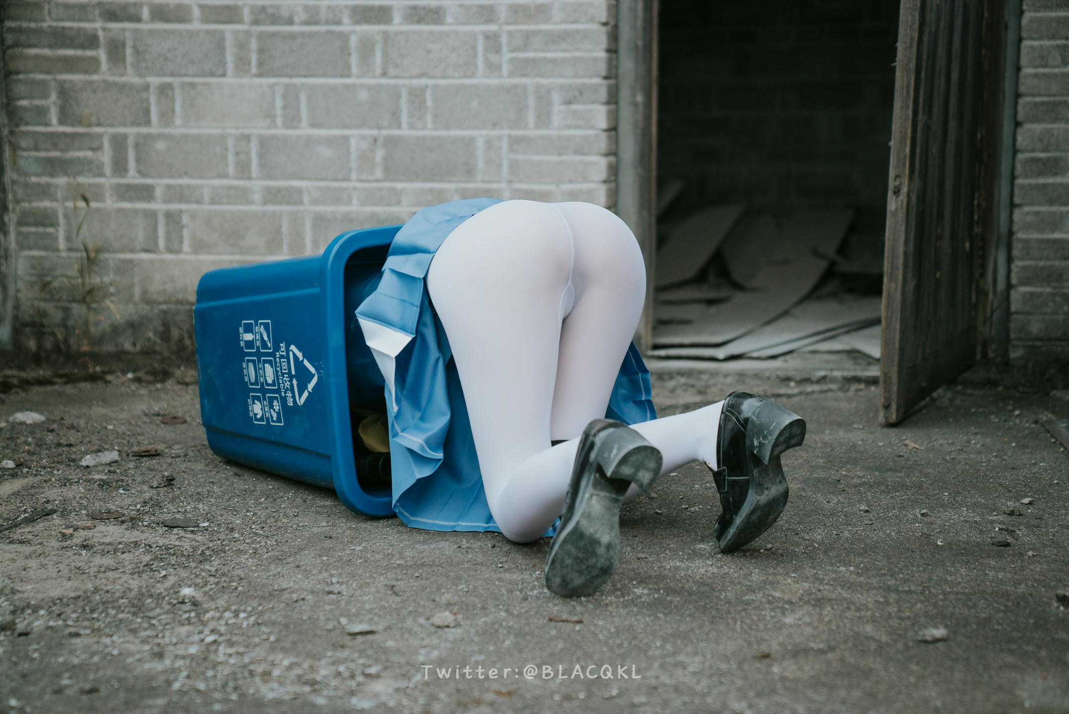 白莉爱吃巧克力 NO.007 霞沢美游 [89P-828MB]_第4集