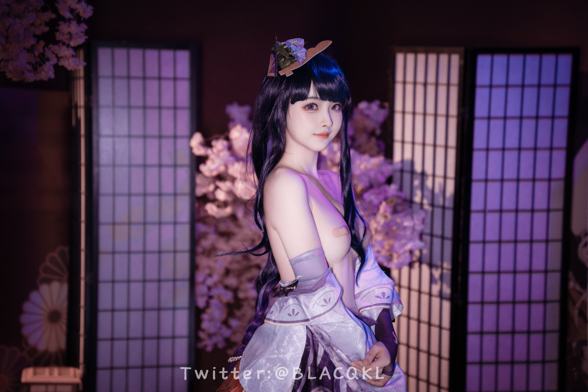 白莉爱吃巧克力 NO.010 雷电将军 [57P 795MB]_第1集