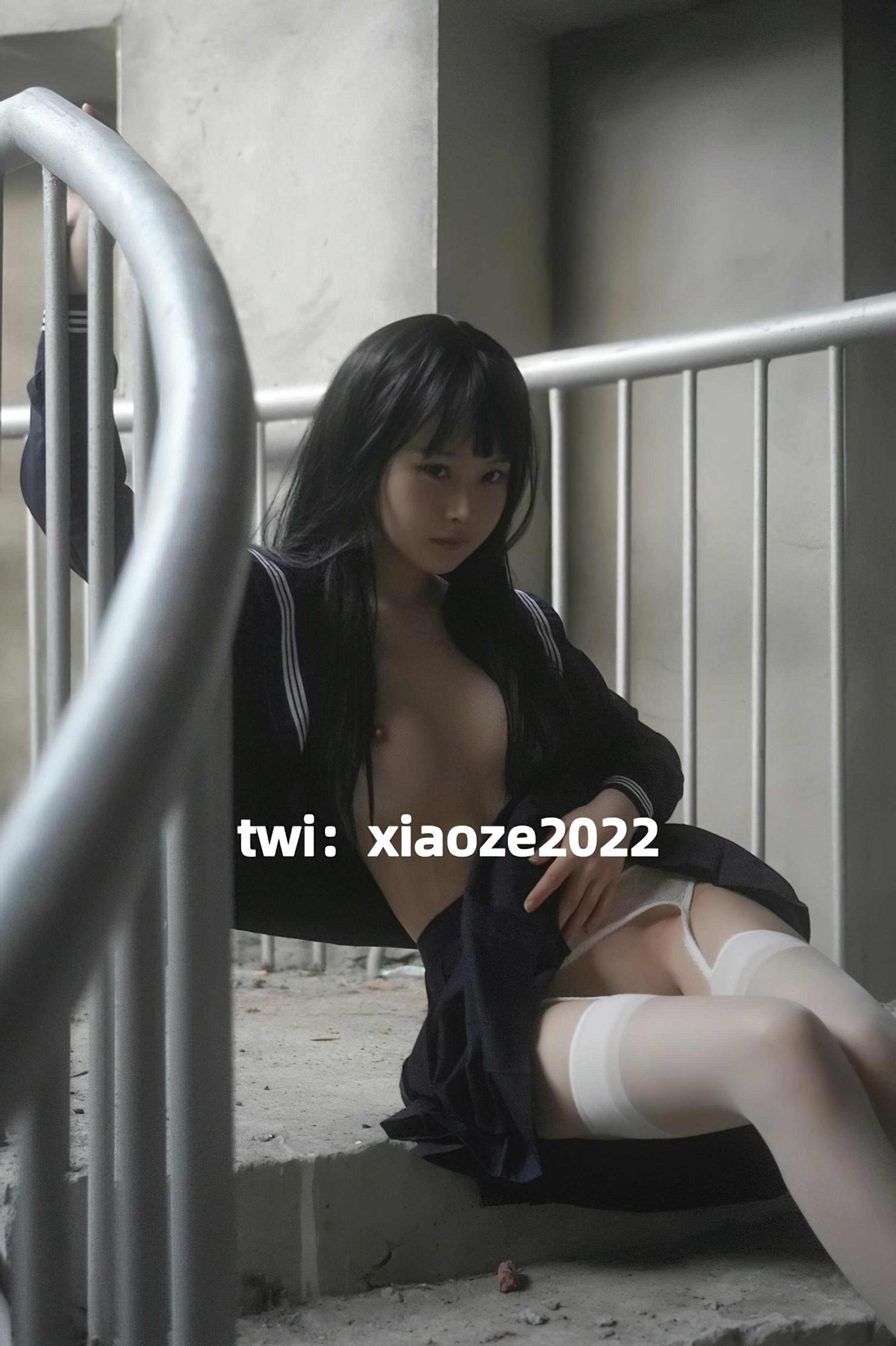 白莉爱吃巧克力 NO.000 马甲xiaoze2022 [195P1V 3.40GB]-NO.04 户外露出 [21p]_第1集