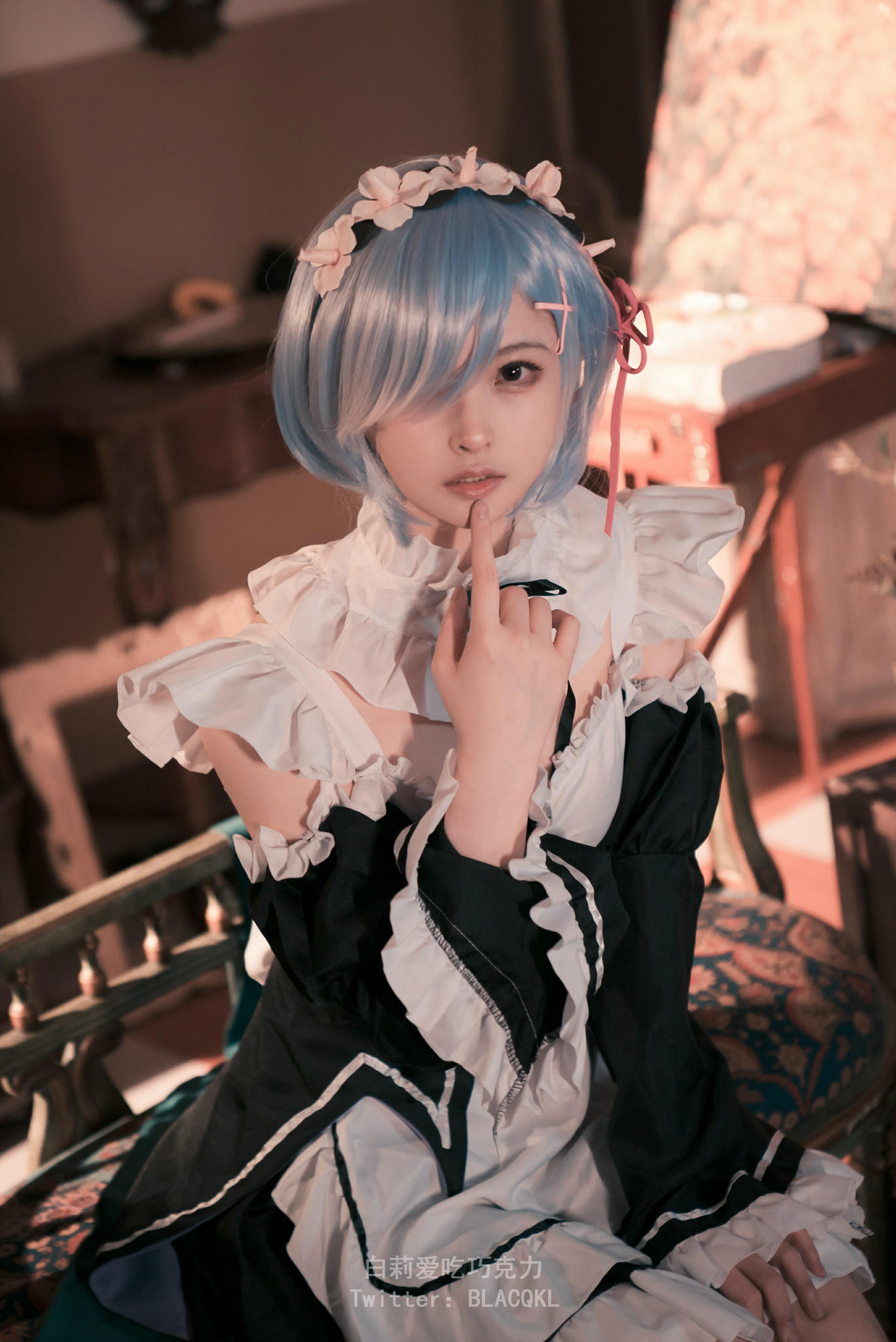 白莉爱吃巧克力 NO.014 蕾姆女仆装 [49P 251MB]_第2集