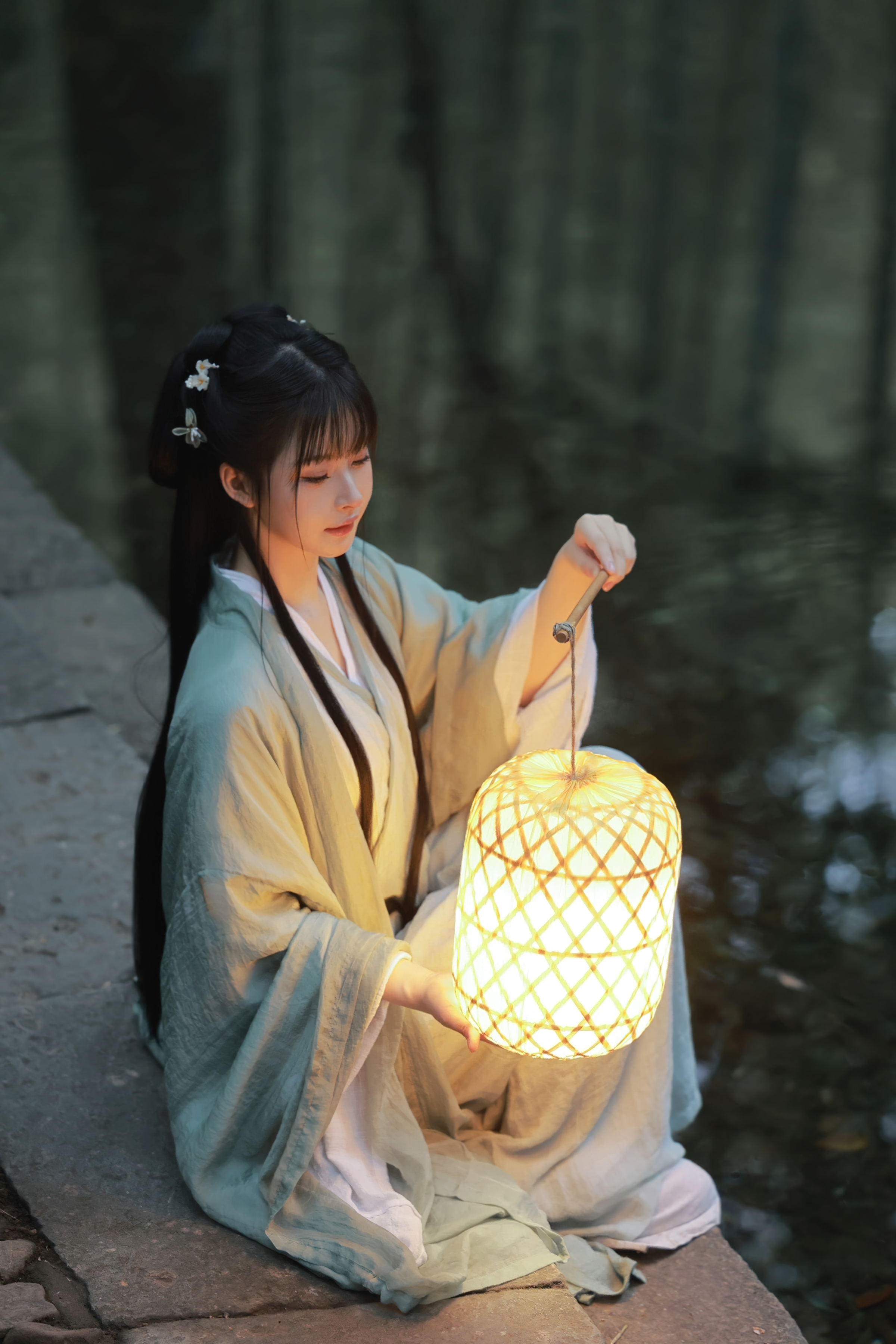 白莉爱吃巧克力 NO.015 原理猪 古风汉服 [9P 311MB]_第1集