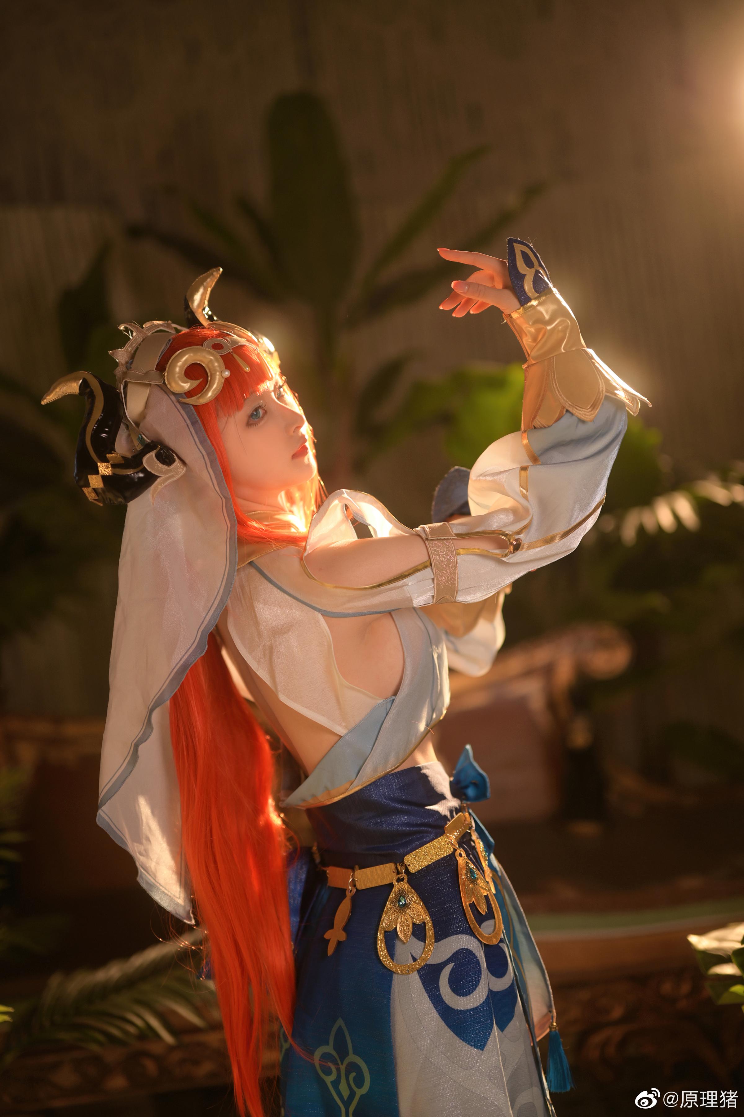 白莉爱吃巧克力 NO.016 原理猪 原神-妮露 [10P 416MB]_第1集