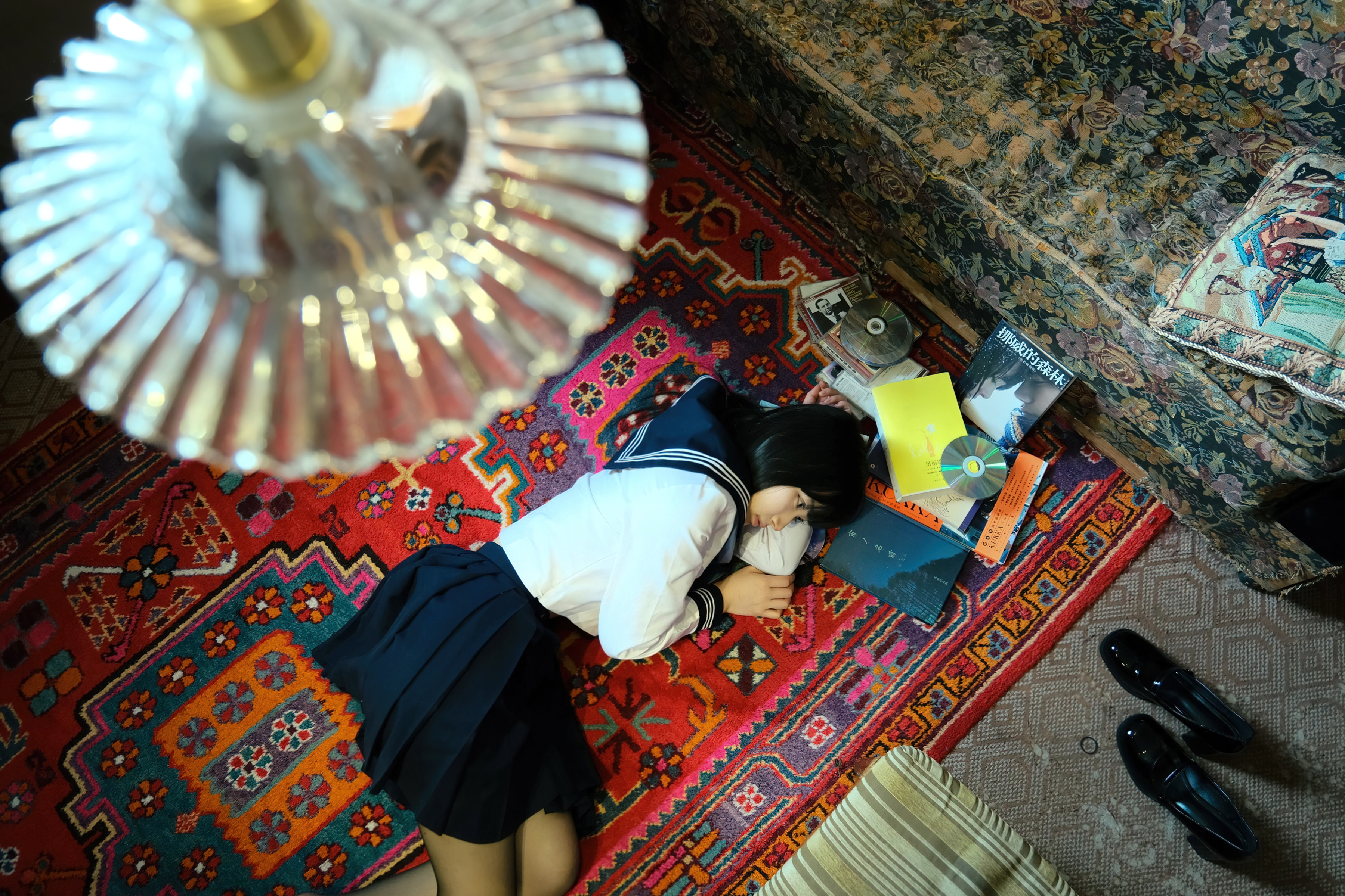 白莉爱吃巧克力 NO.017 原理猪 闺房JK [19P 732MB]_第1集