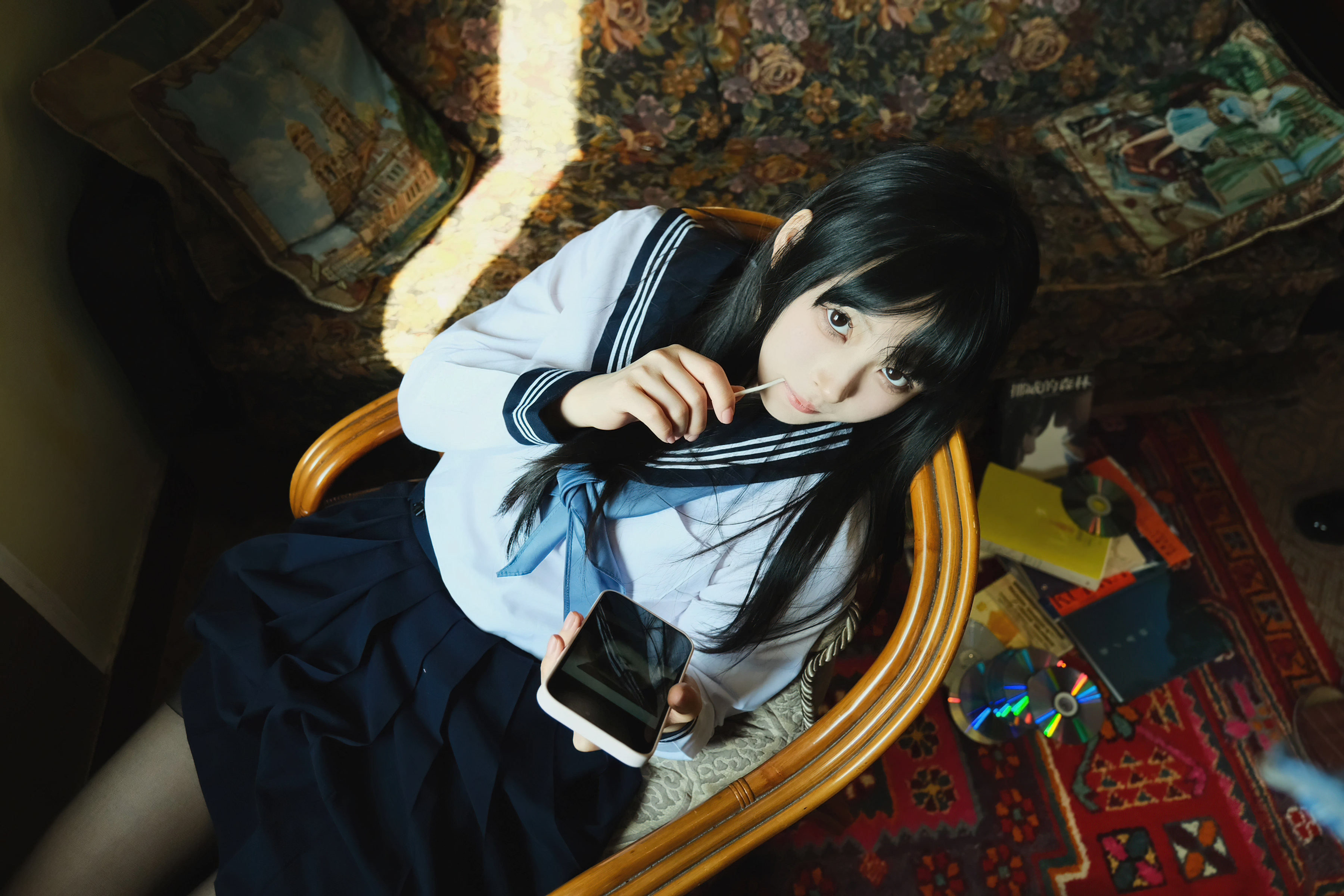 白莉爱吃巧克力 NO.017 原理猪 闺房JK [19P 732MB]_第1集