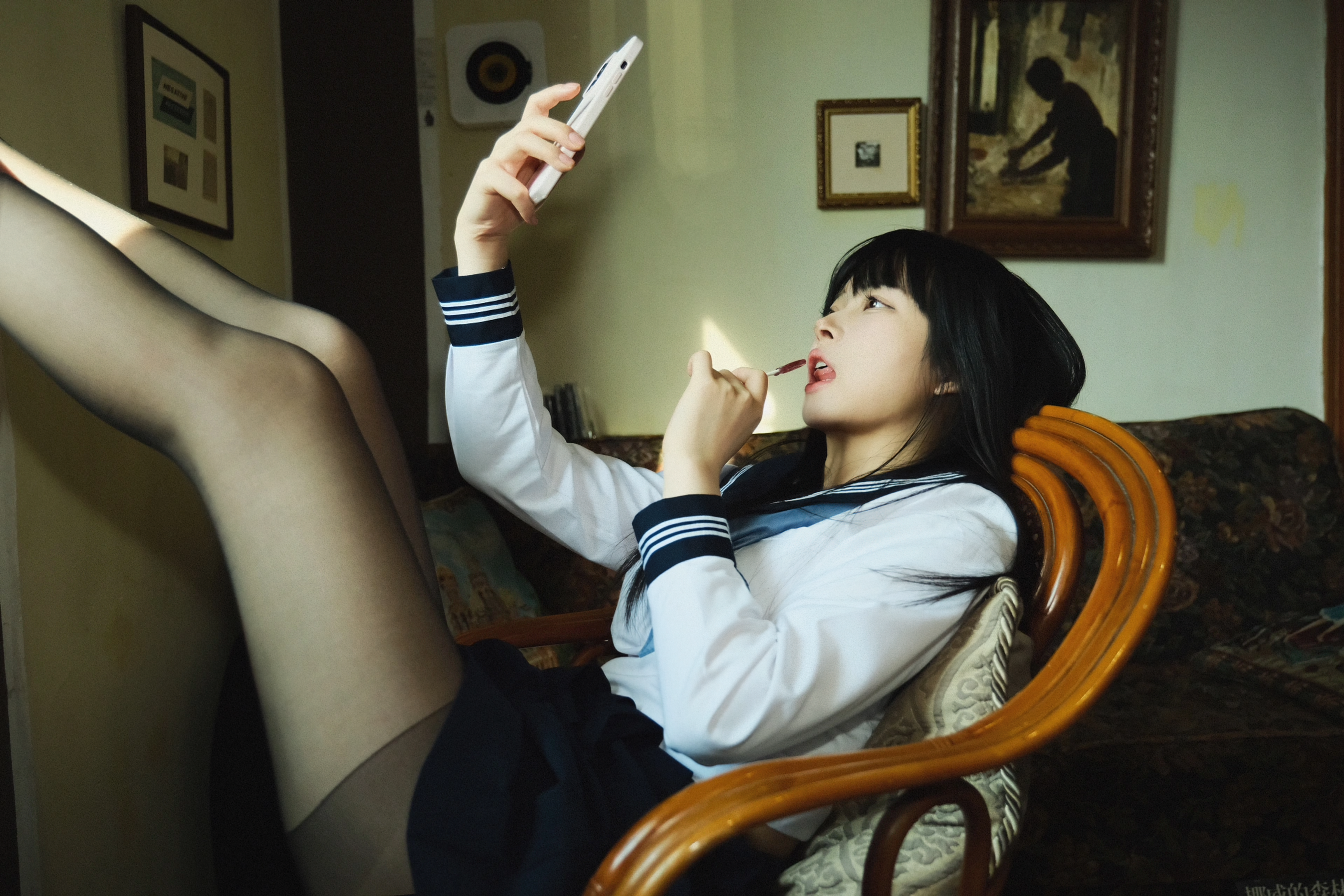 白莉爱吃巧克力 NO.017 原理猪 闺房JK [19P 732MB]_第1集