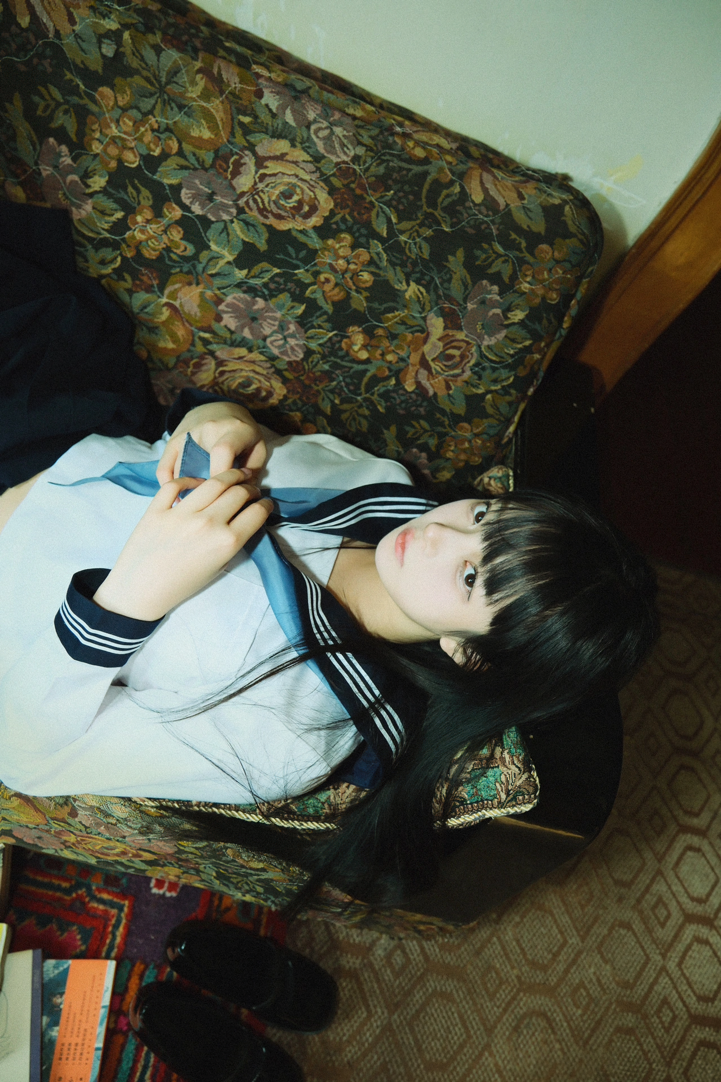 白莉爱吃巧克力 NO.017 原理猪 闺房JK [19P 732MB]_第1集