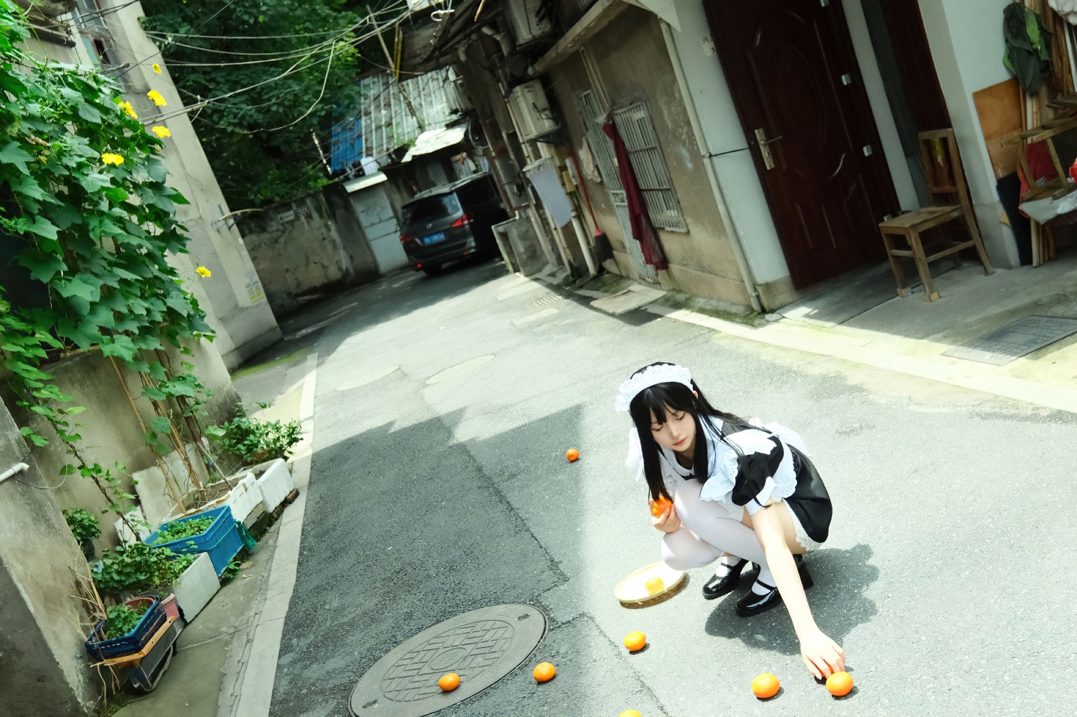 白莉爱吃巧克力 NO.019 原理猪 深巷女仆 [11P 487MB]_第1集