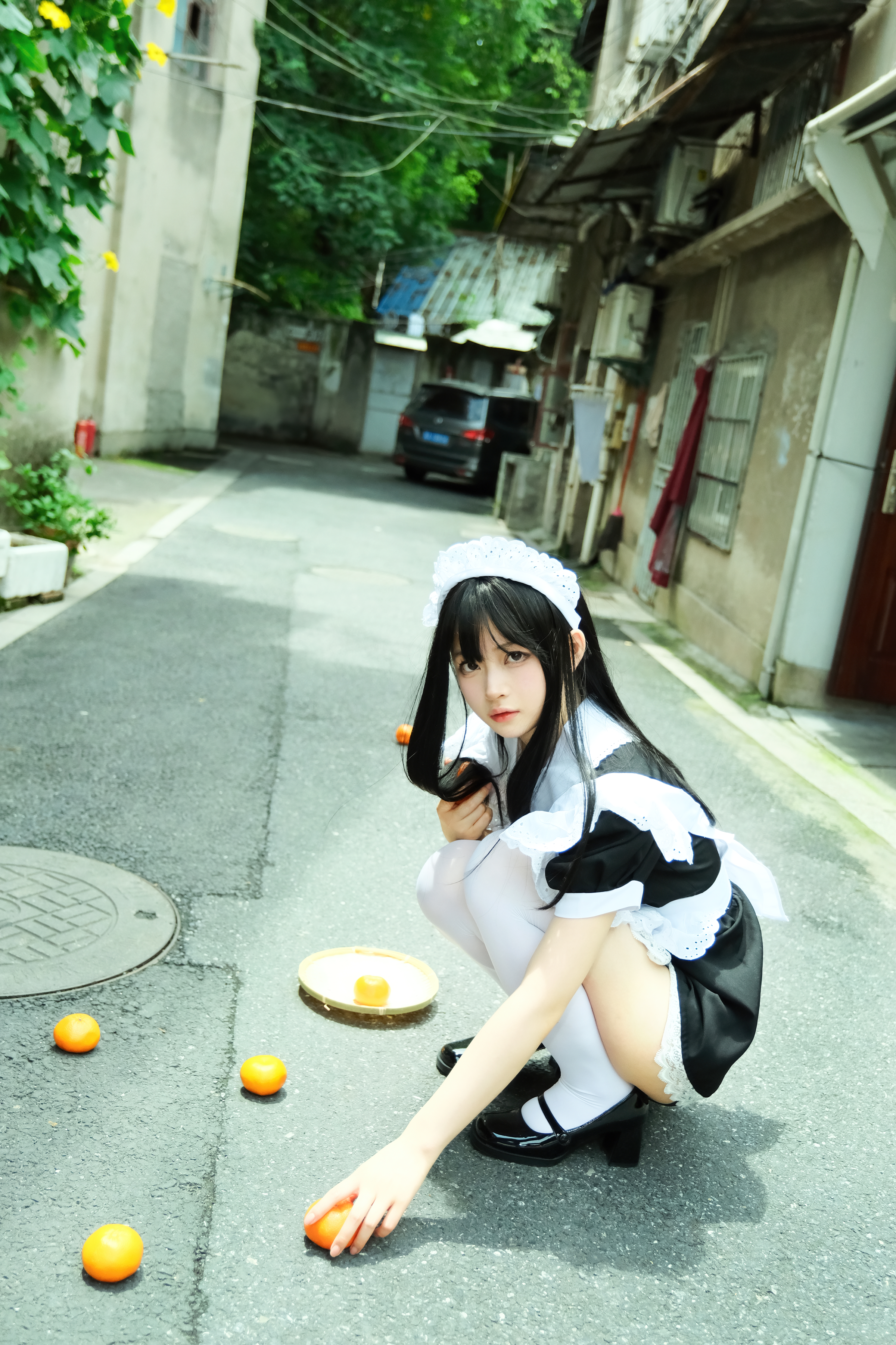 白莉爱吃巧克力 NO.019 原理猪 深巷女仆 [11P 487MB]_第1集