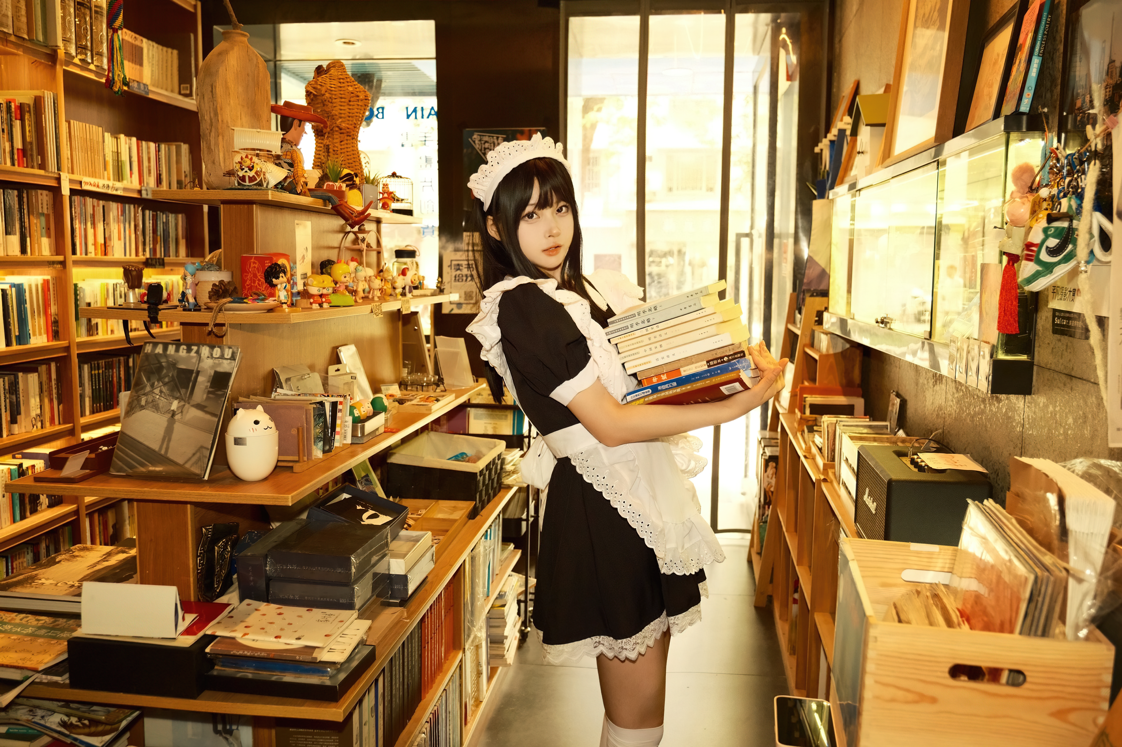 白莉爱吃巧克力 NO.020 原理猪 打工女仆 [11P 509MB]_第1集