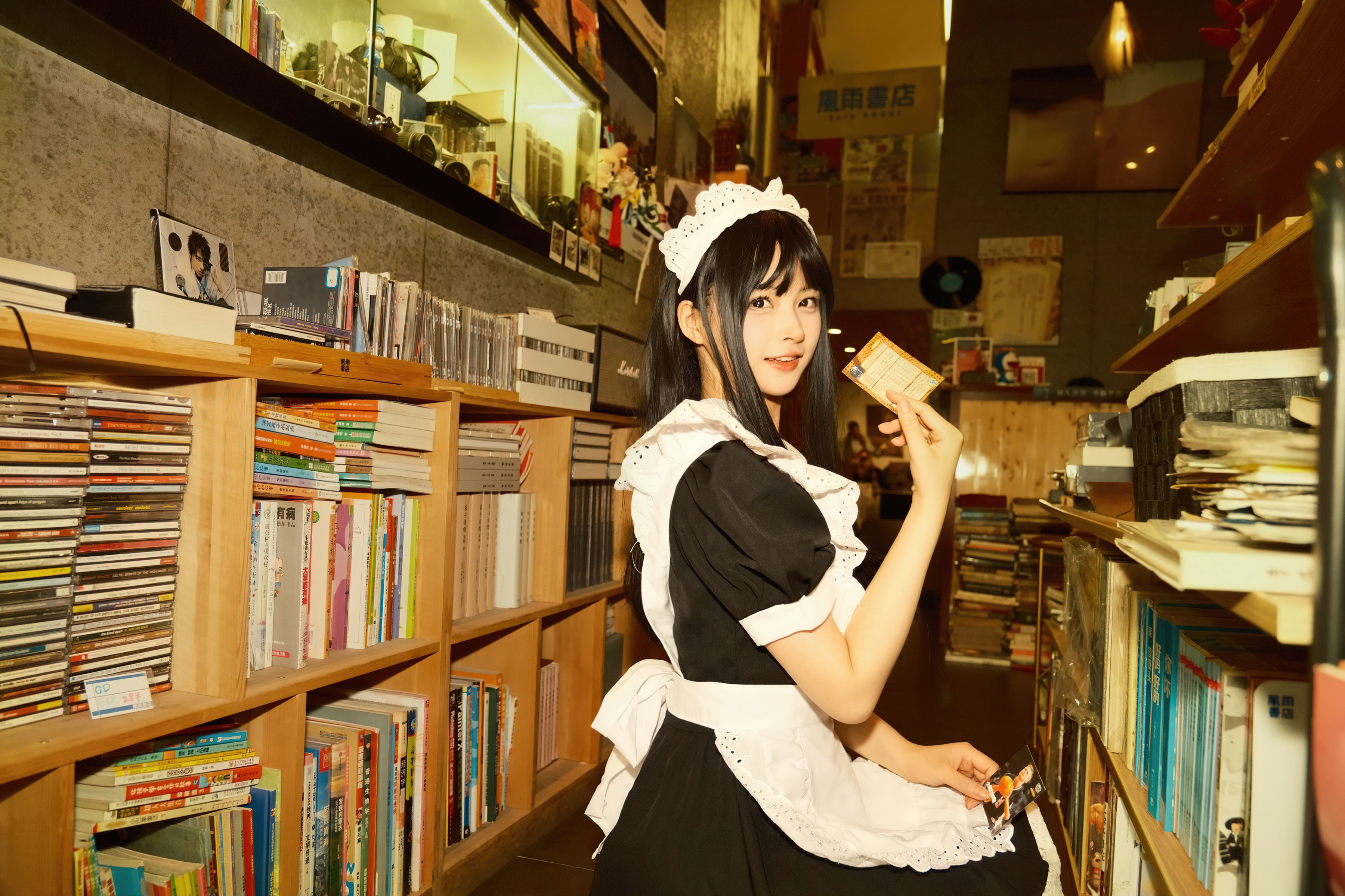 白莉爱吃巧克力 NO.020 原理猪 打工女仆 [11P 509MB]_第1集