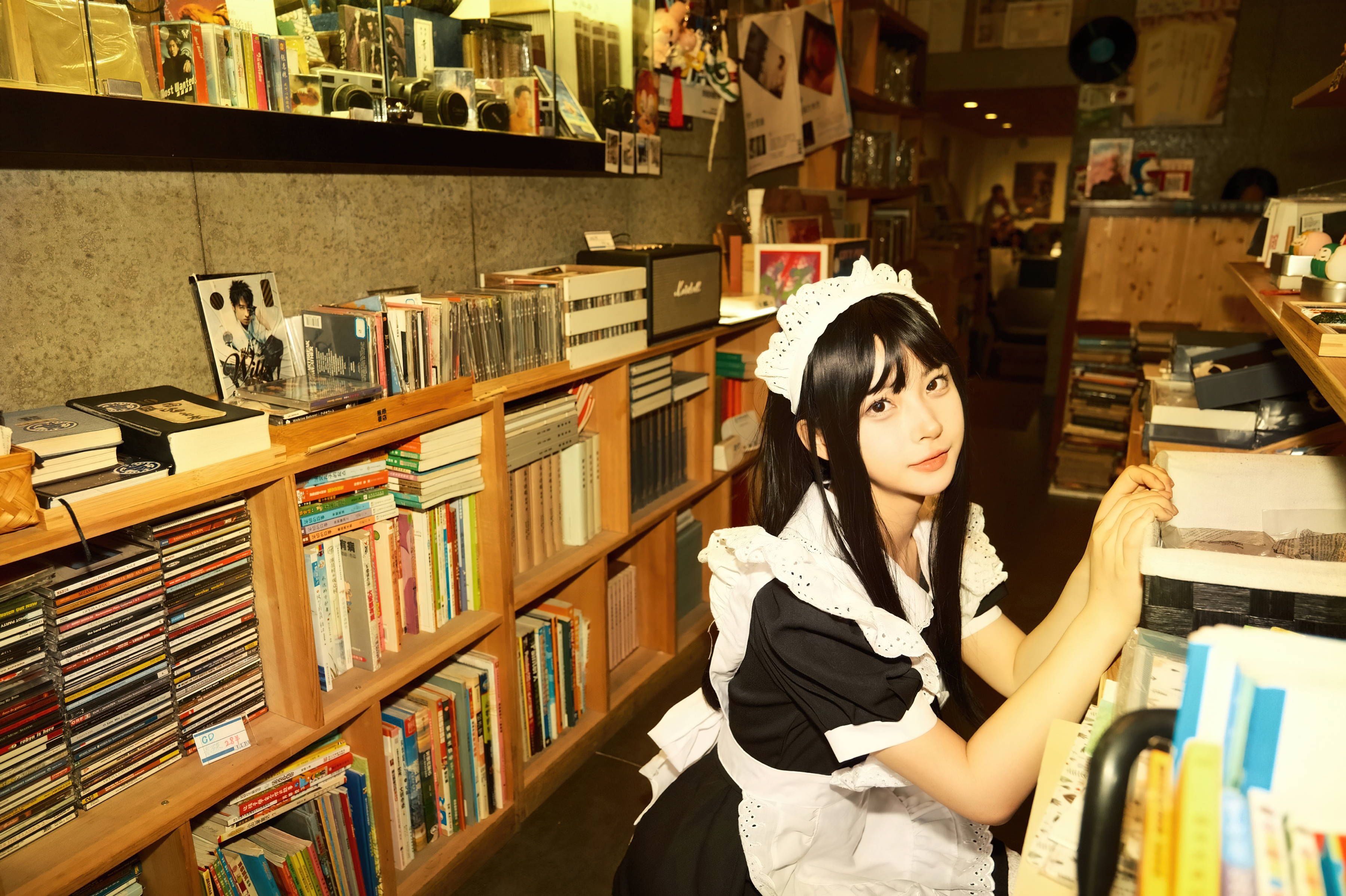 白莉爱吃巧克力 NO.020 原理猪 打工女仆 [11P 509MB]_第1集