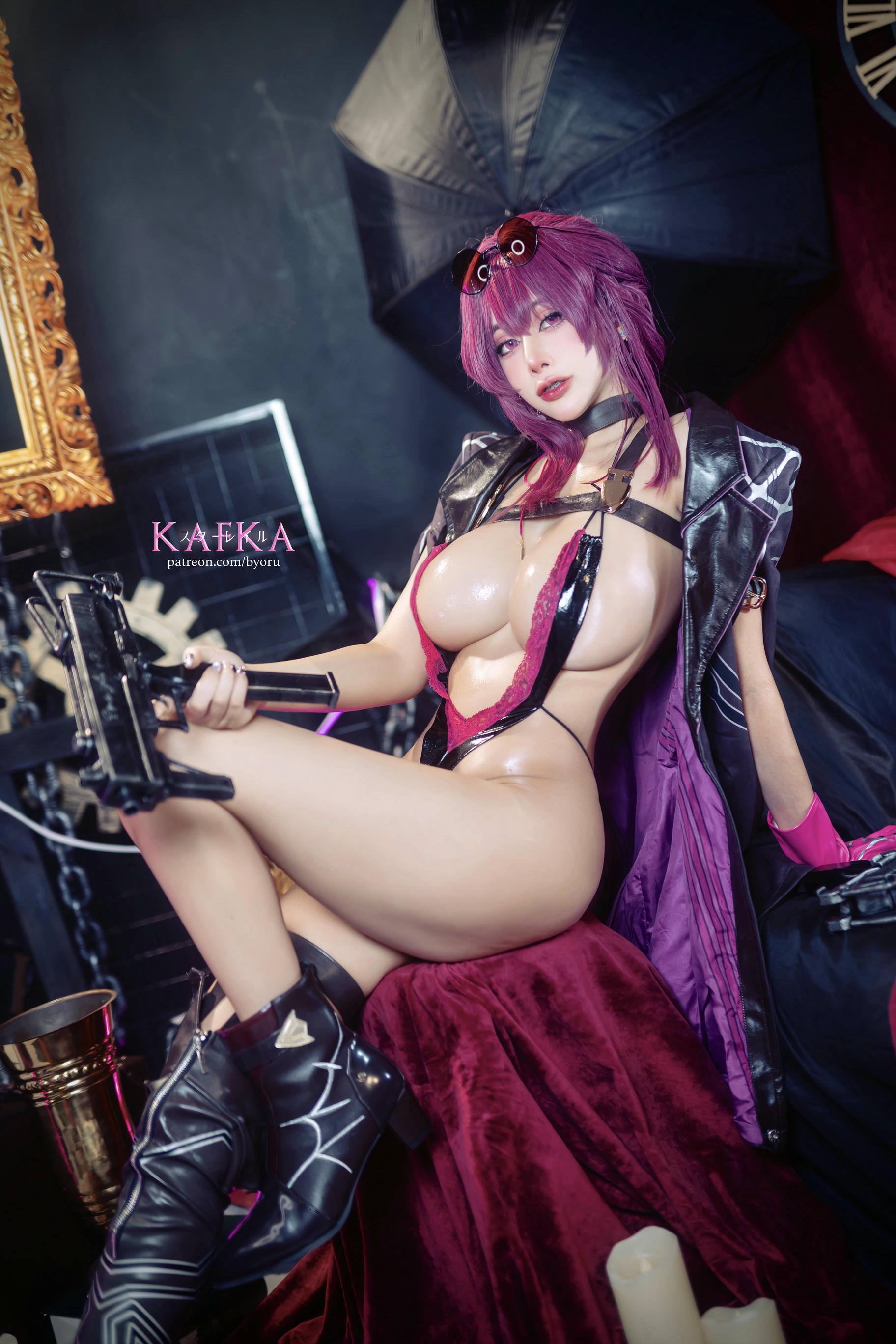 日本coser-Byoru NO.244 Kafka卡芙卡（星铁）[50P25V 1.7GB]_第1集