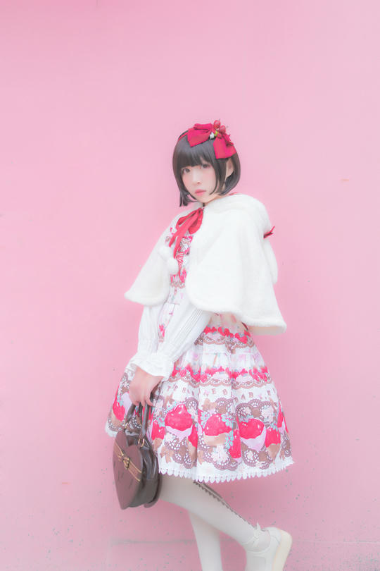 闪月半 NO.001 Lolita草莓[4P4MB]_第1集