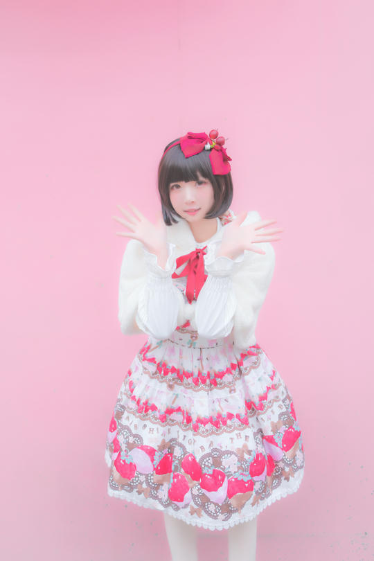 闪月半 NO.001 Lolita草莓[4P4MB]_第1集