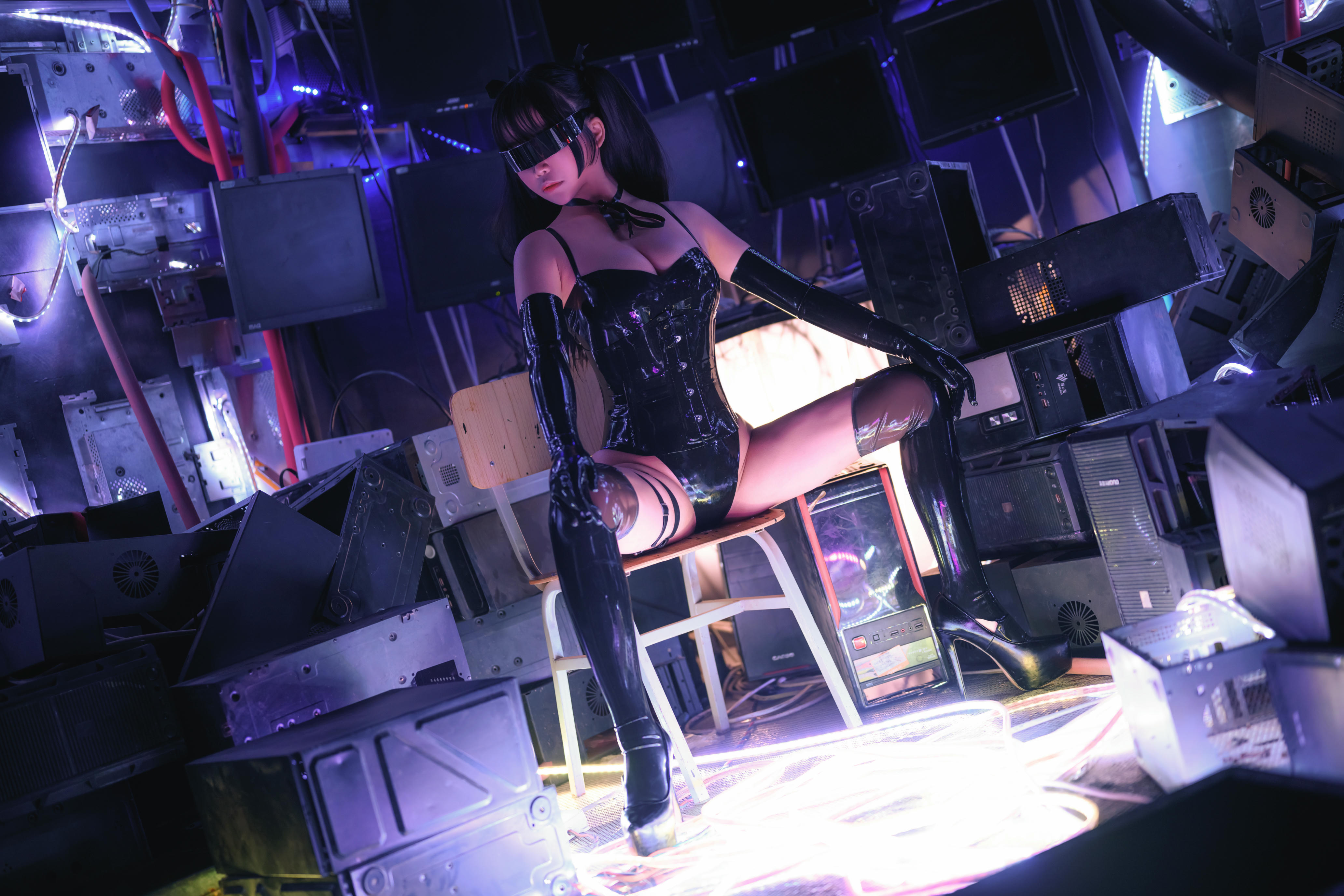 抱走莫子aa NO.013 限量发行胶衣 (43P)_第1集