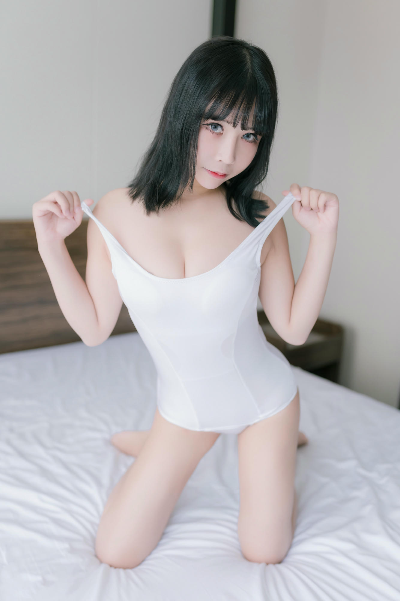 抱走莫子aa NO.015 大姐姐 (41P)_第1集