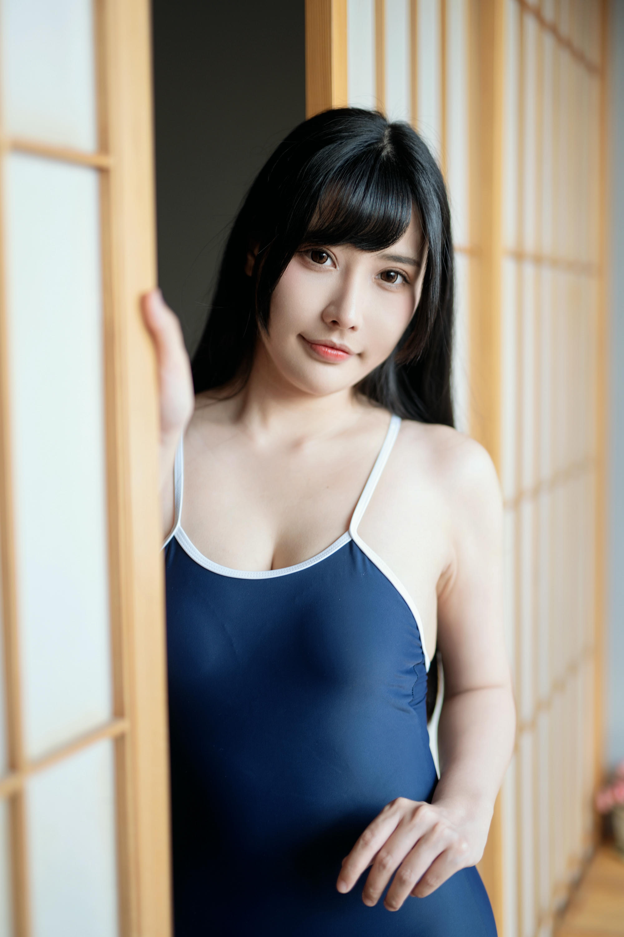 糖果果Candy NO.001 12月舰长福利死库水[88P10V-1.38GB]_第3集