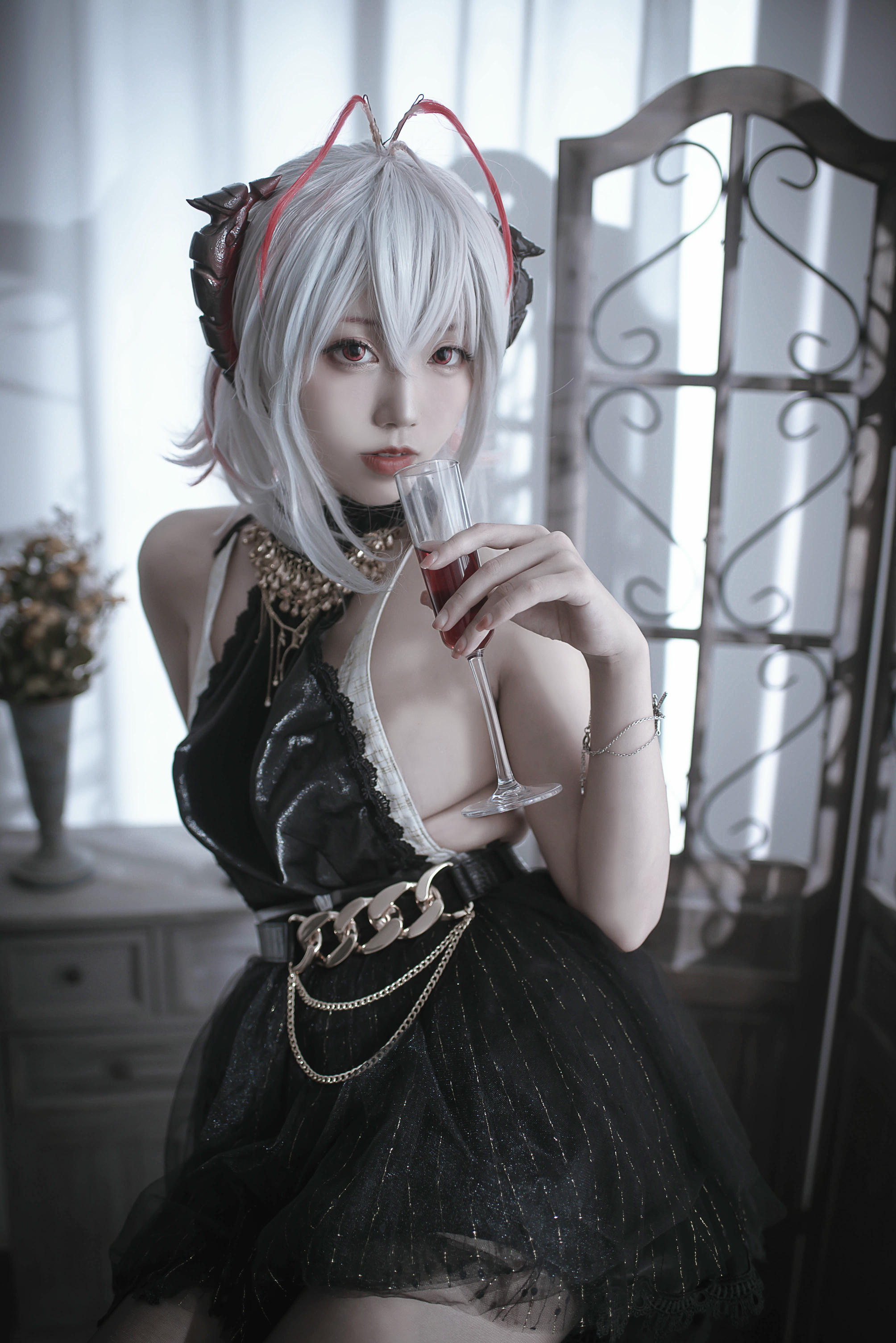 切切celia NO.011 明日方舟 W 礼服 [20P／129MB]_第1集