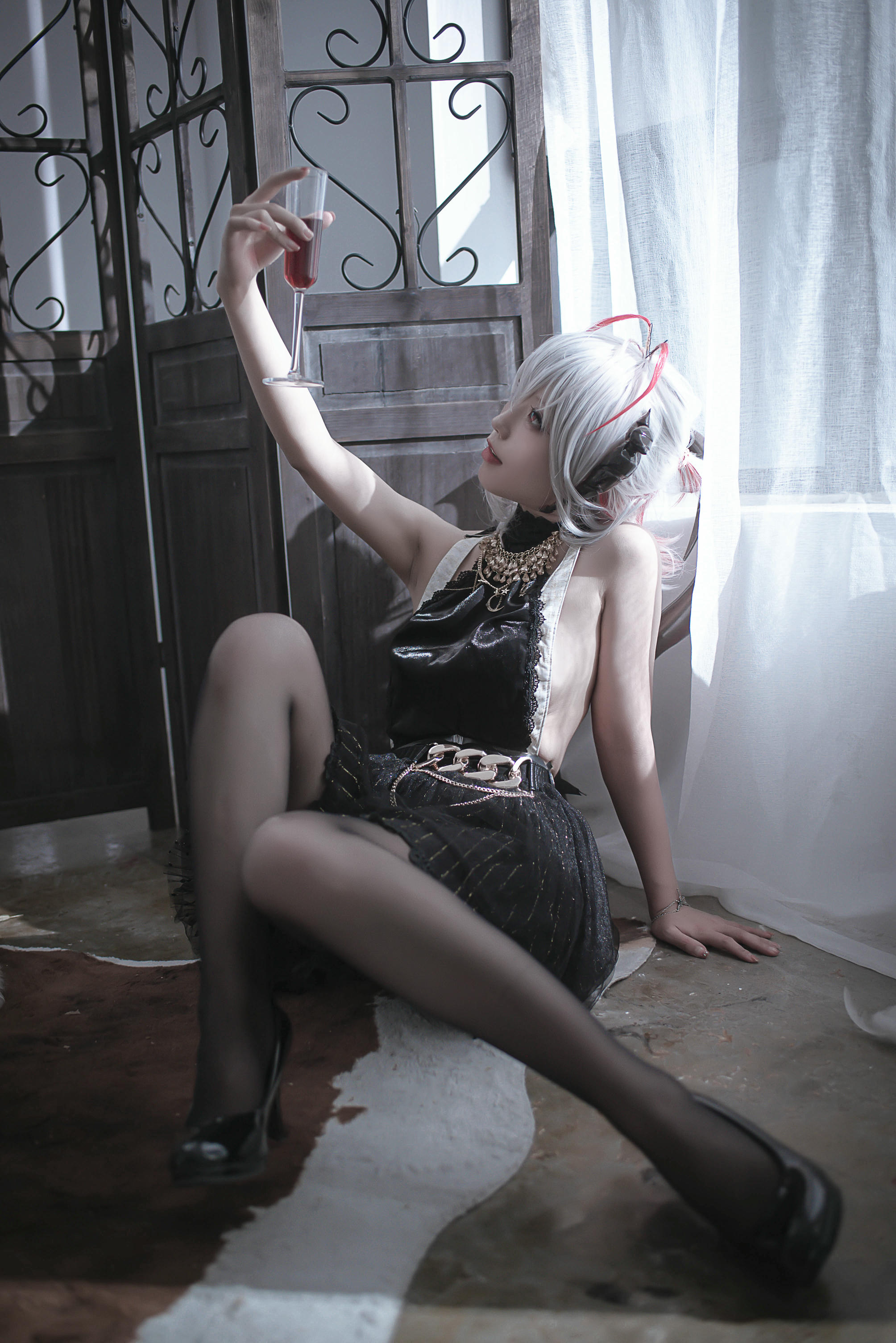 切切celia NO.011 明日方舟 W 礼服 [20P／129MB]_第1集