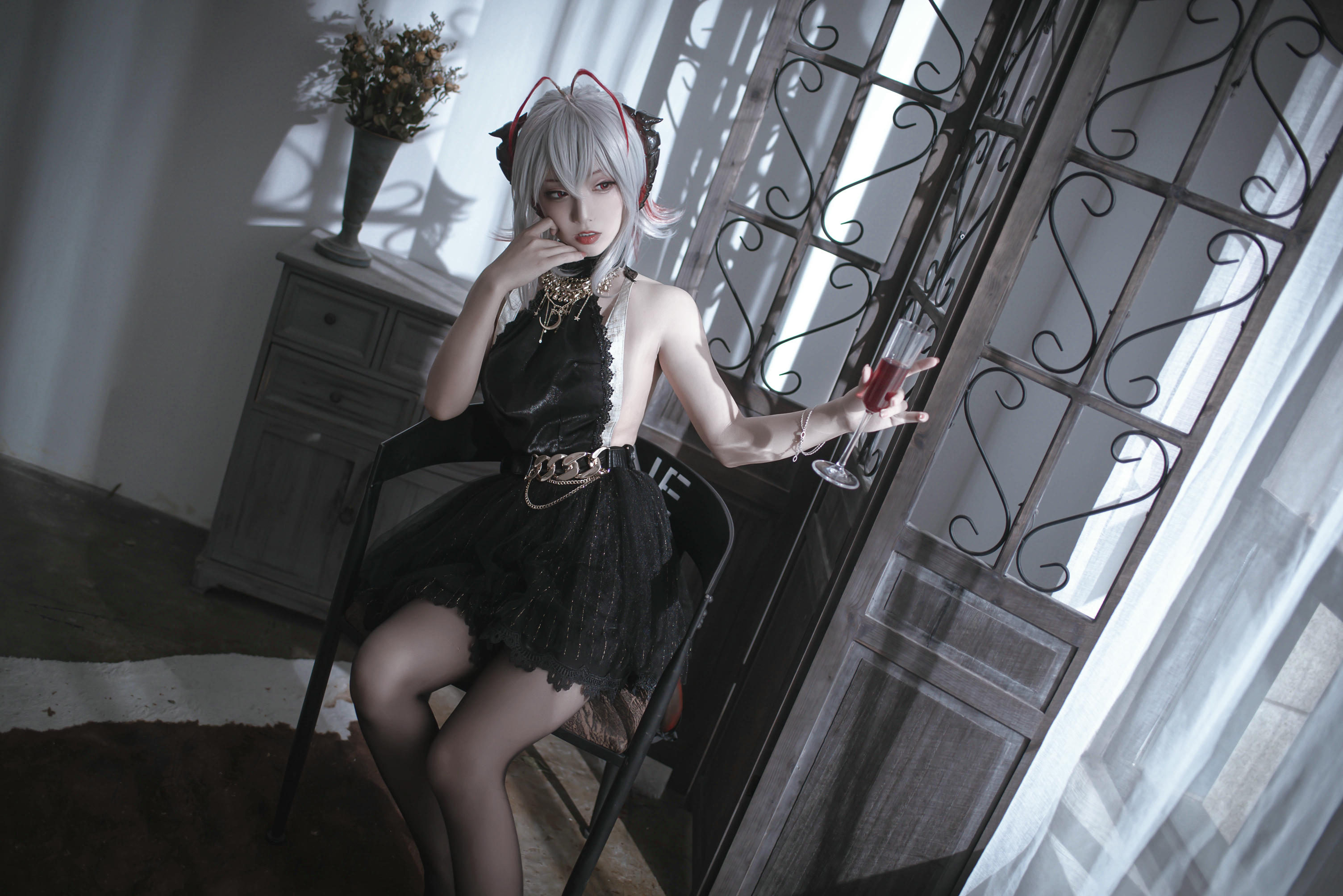 切切celia NO.011 明日方舟 W 礼服 [20P／129MB]_第1集