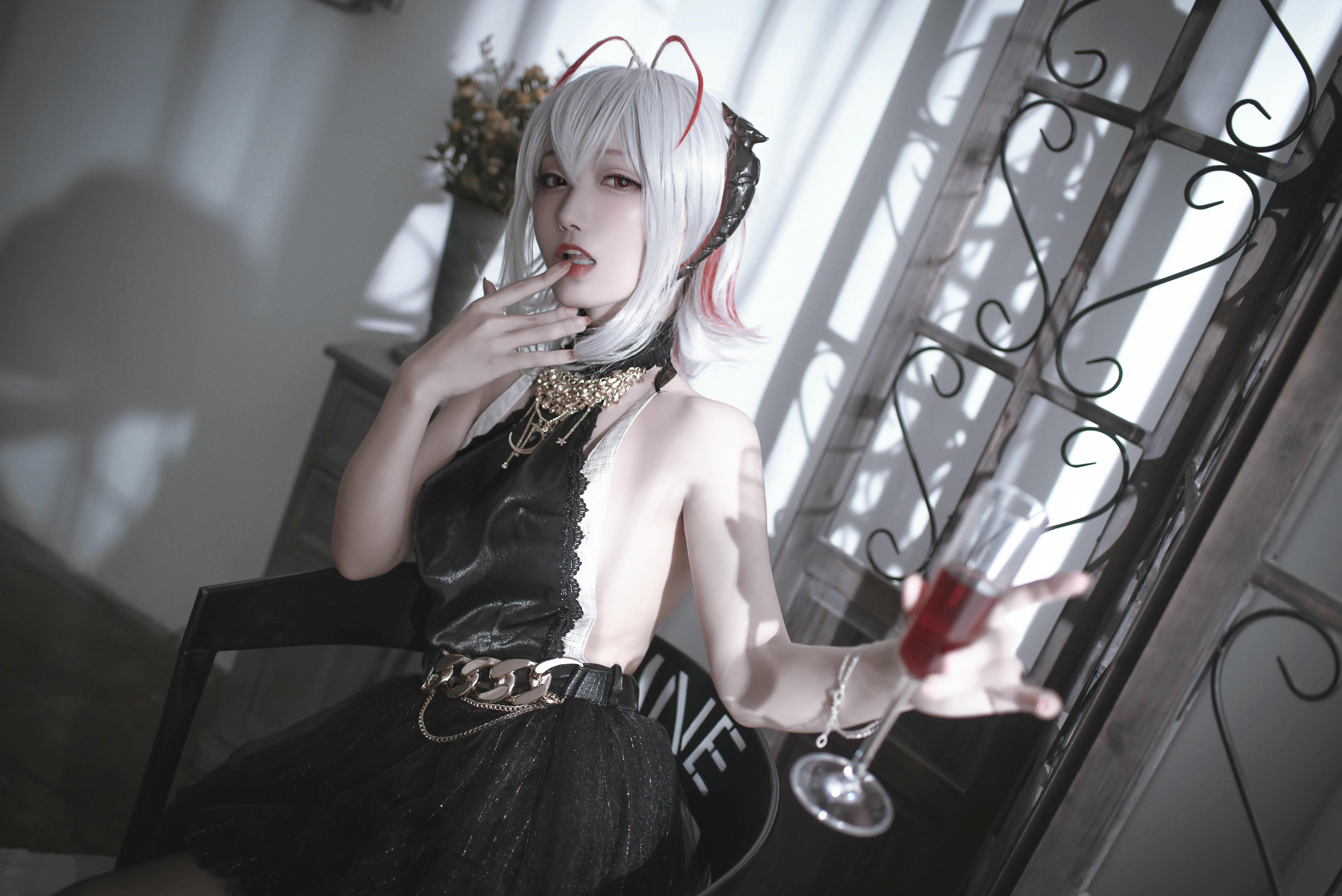 切切celia NO.011 明日方舟 W 礼服 [20P／129MB]_第1集