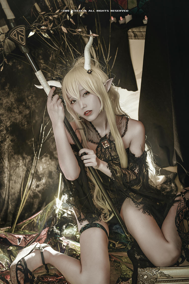 切切celia NO.017 闪灵 [12P／35MB]_第1集