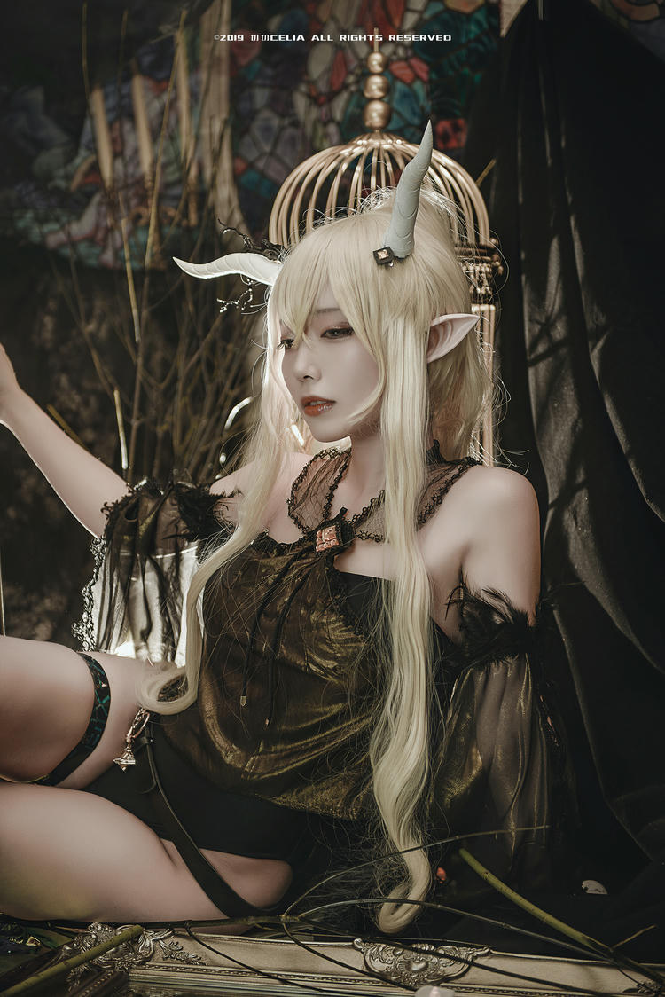 切切celia NO.017 闪灵 [12P／35MB]_第1集