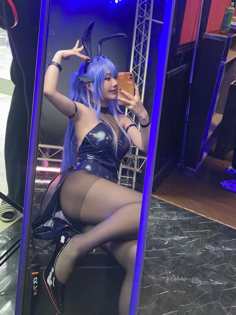 切切celia NO.005 花园兔女郎 [41P 434MB]_第2集