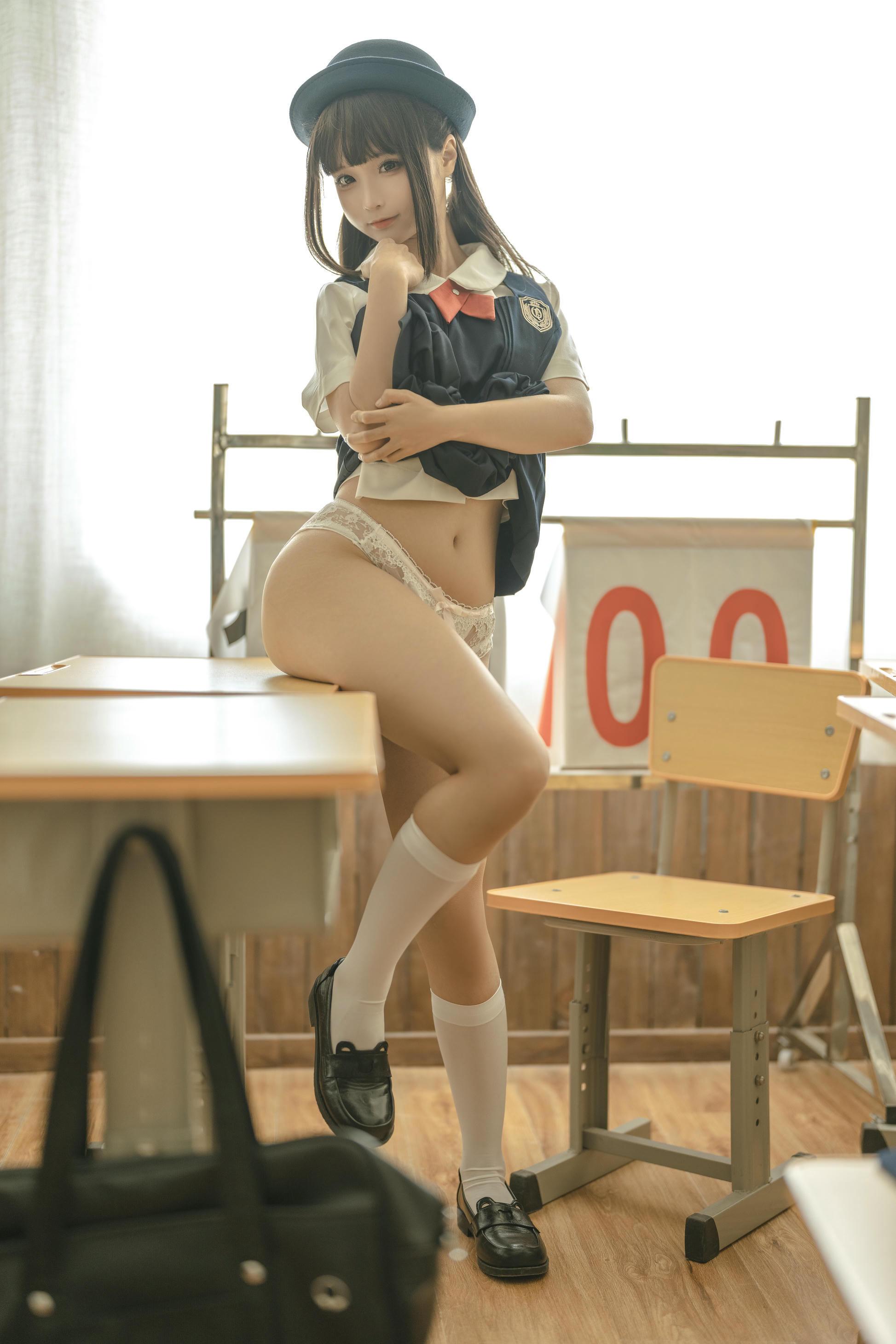 蠢沫沫 NO.183 小学妹 绅士版 [30P 338MB]_第1集