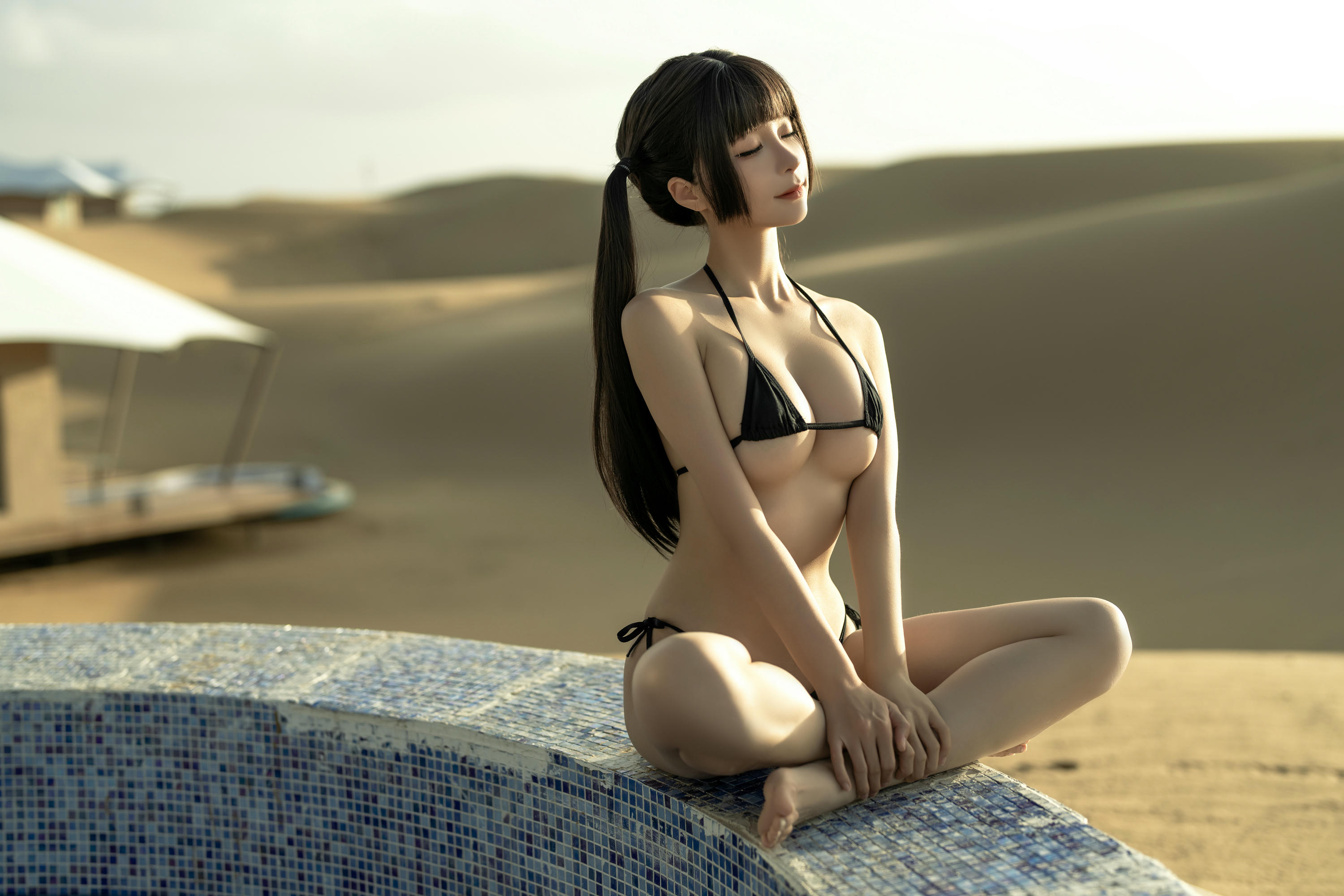 蠢沫沫 NO.241 沙漠比基尼[13P-114M]_第1集