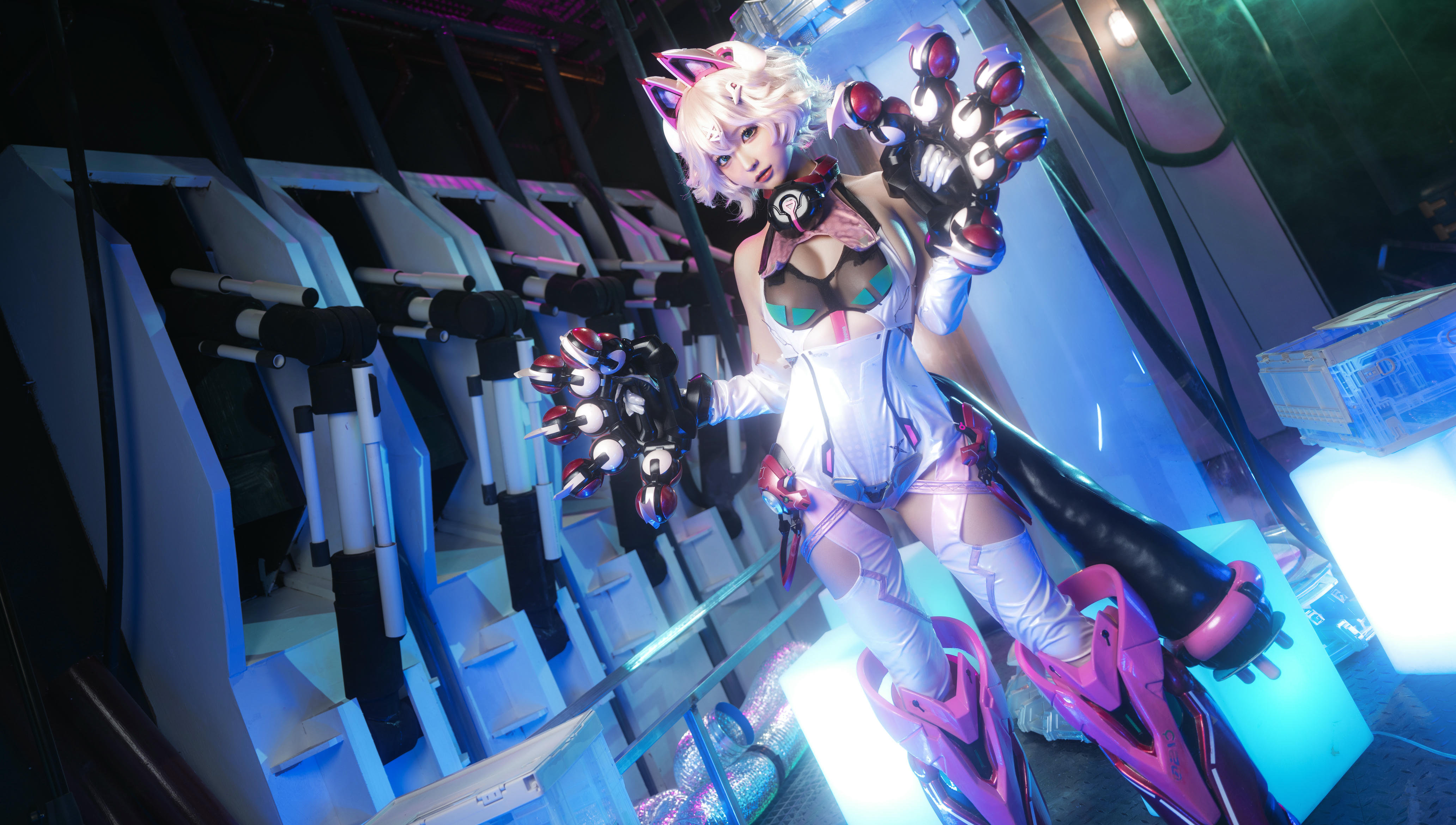 蠢沫沫 NO.263《绯猁》 [18P-309MB]_第1集