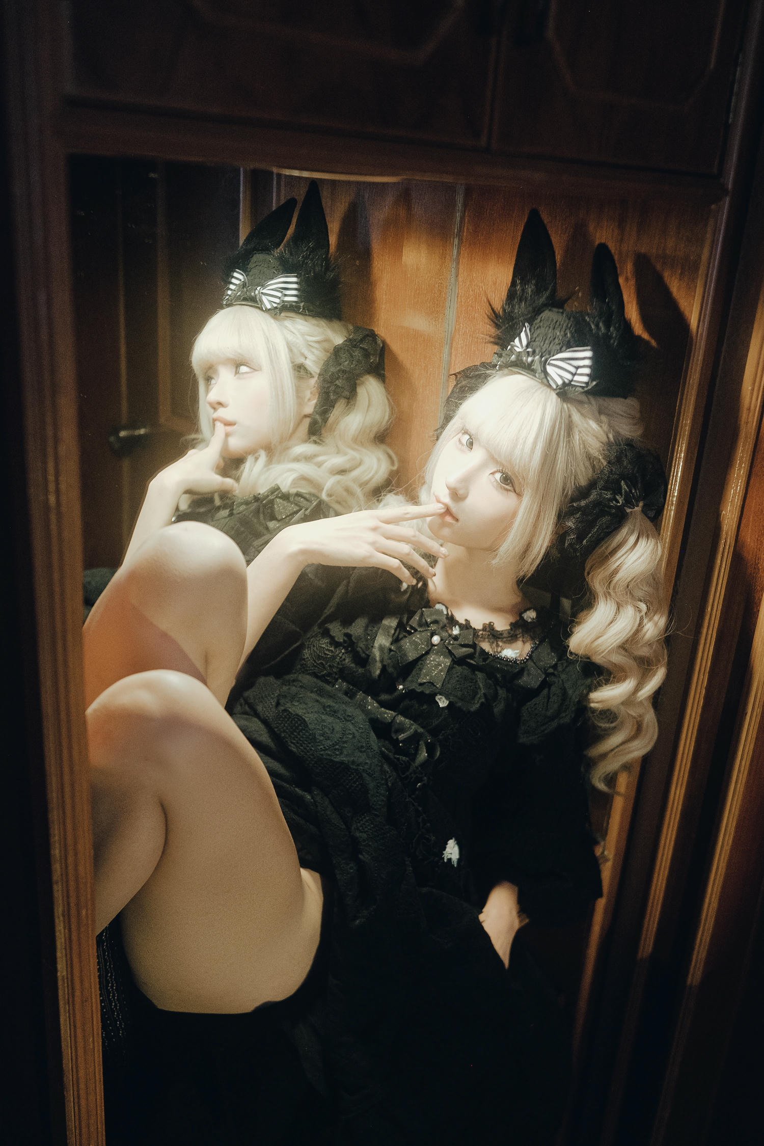 蠢沫沫 NO.291 三月T3赠品《金丝雀》[30P 231MB]_第1集