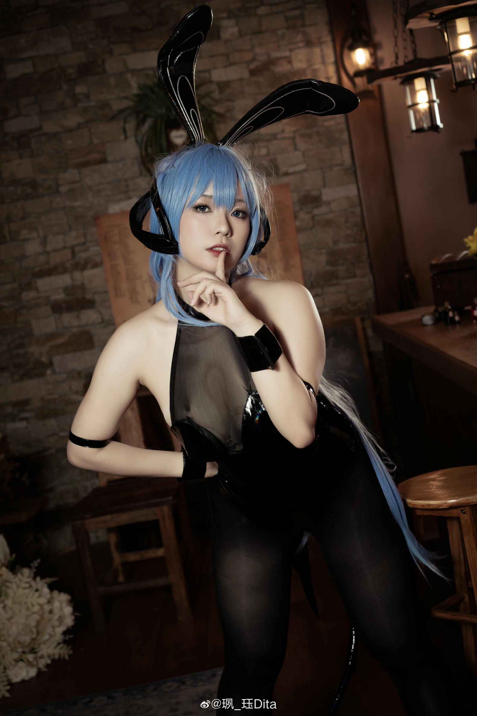 珟_珏Dita NO.002 6·20〈碧蓝航线〉[9P 25MB]_第1集