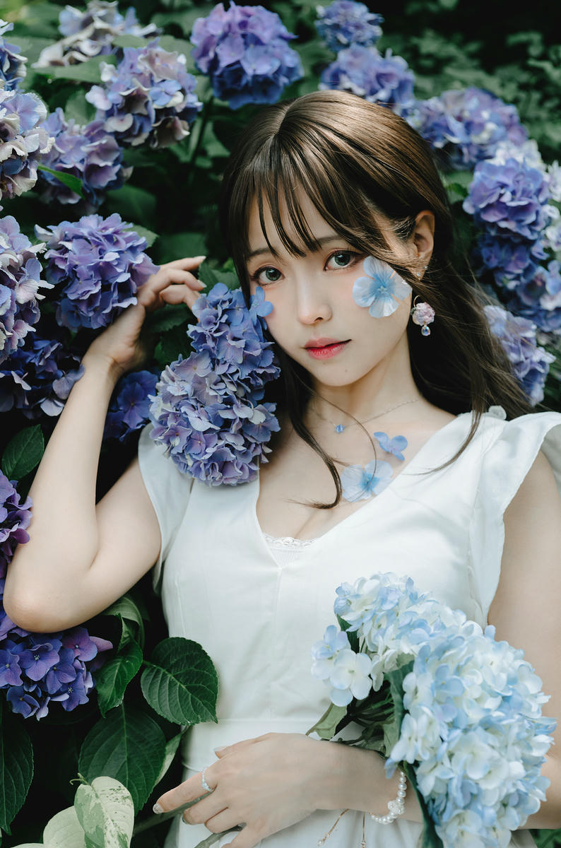 ElyEE子 NO.150 2024 July-Tier 3 A.Rainy Season雨季繡球花 [31P2V-86.3MB]_第2集