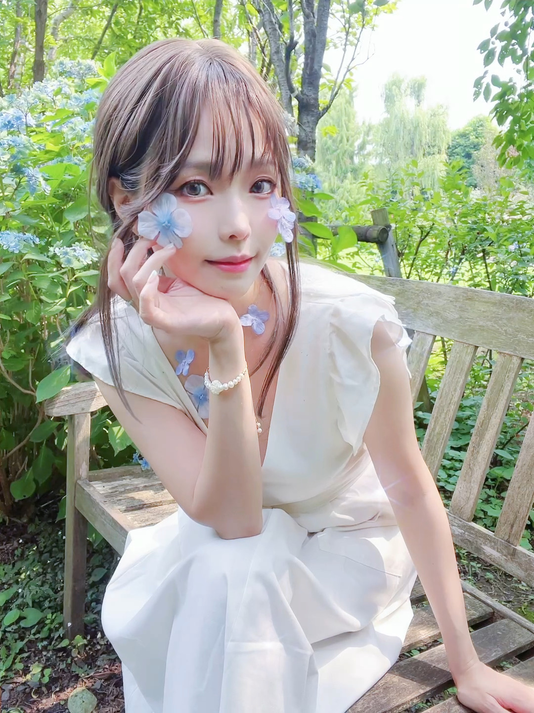 ElyEE子 NO.150 2024 July-Tier 3 A.Rainy Season雨季繡球花 [31P2V-86.3MB]_第1集