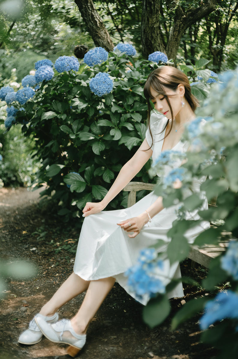 ElyEE子 NO.150 2024 July-Tier 3 A.Rainy Season雨季繡球花 [31P2V-86.3MB]_第1集